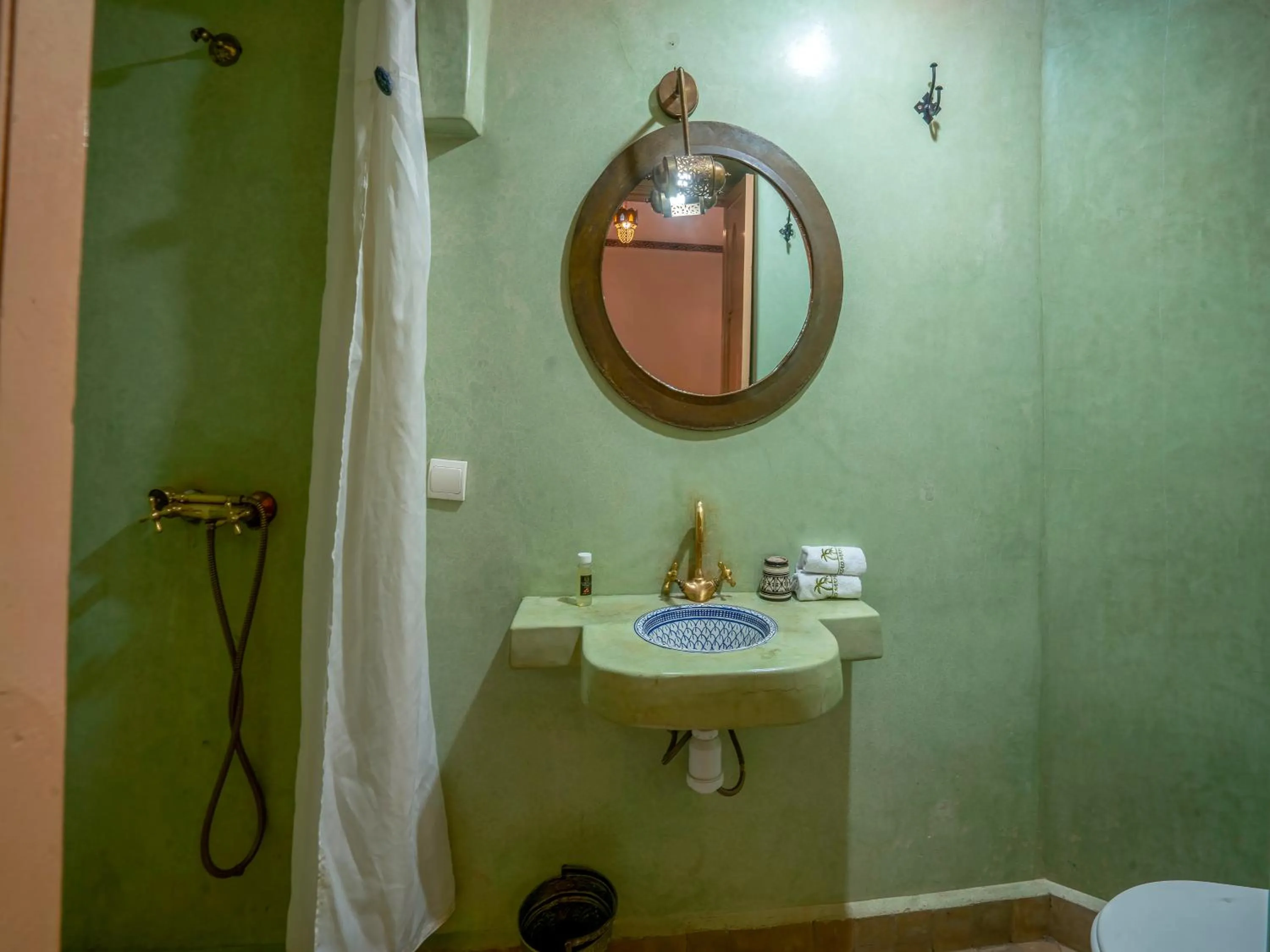 Toilet in Riad Dar Nakhla