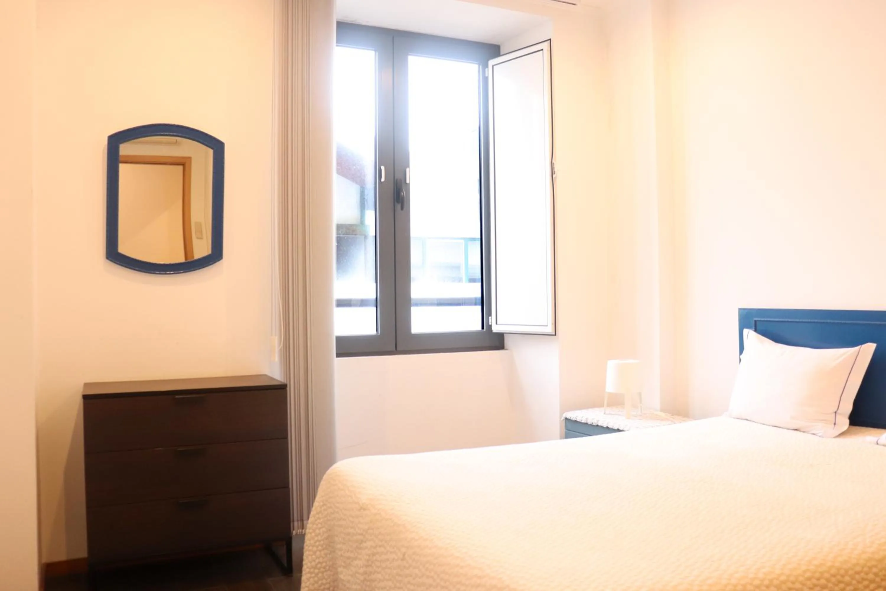 Bed in Faial Marina Apartments 1