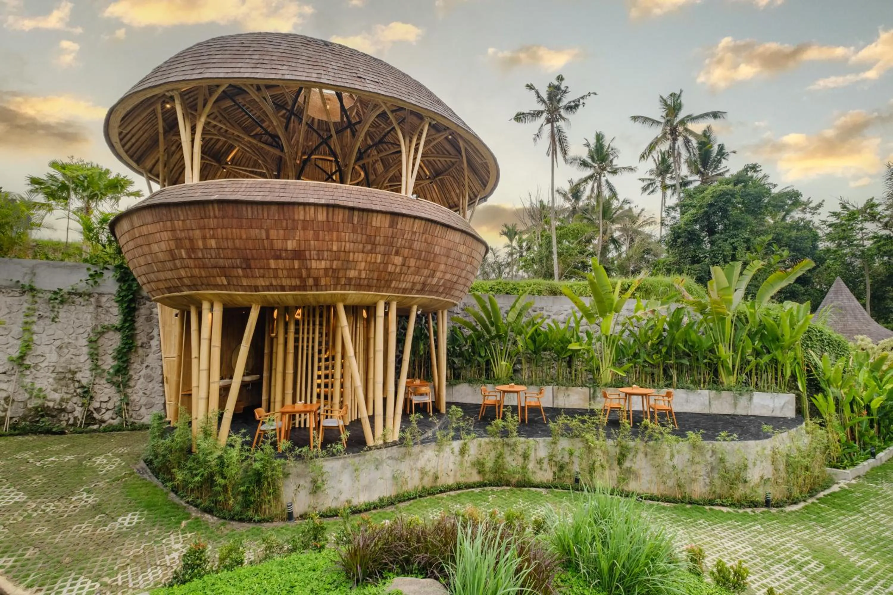 Restaurant/places to eat in Jungleight Bali
