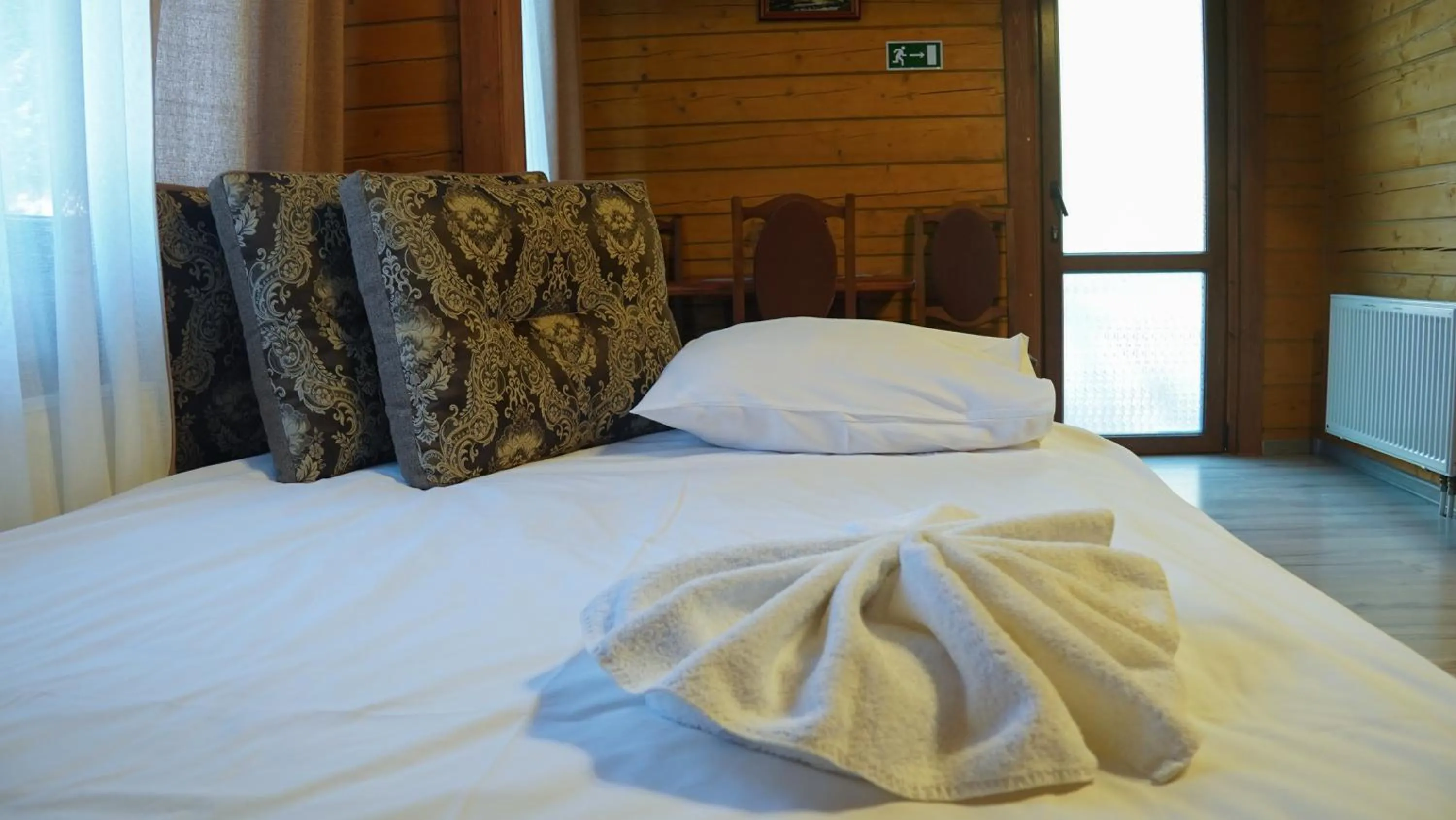 Bed in Karpatski Dzherela