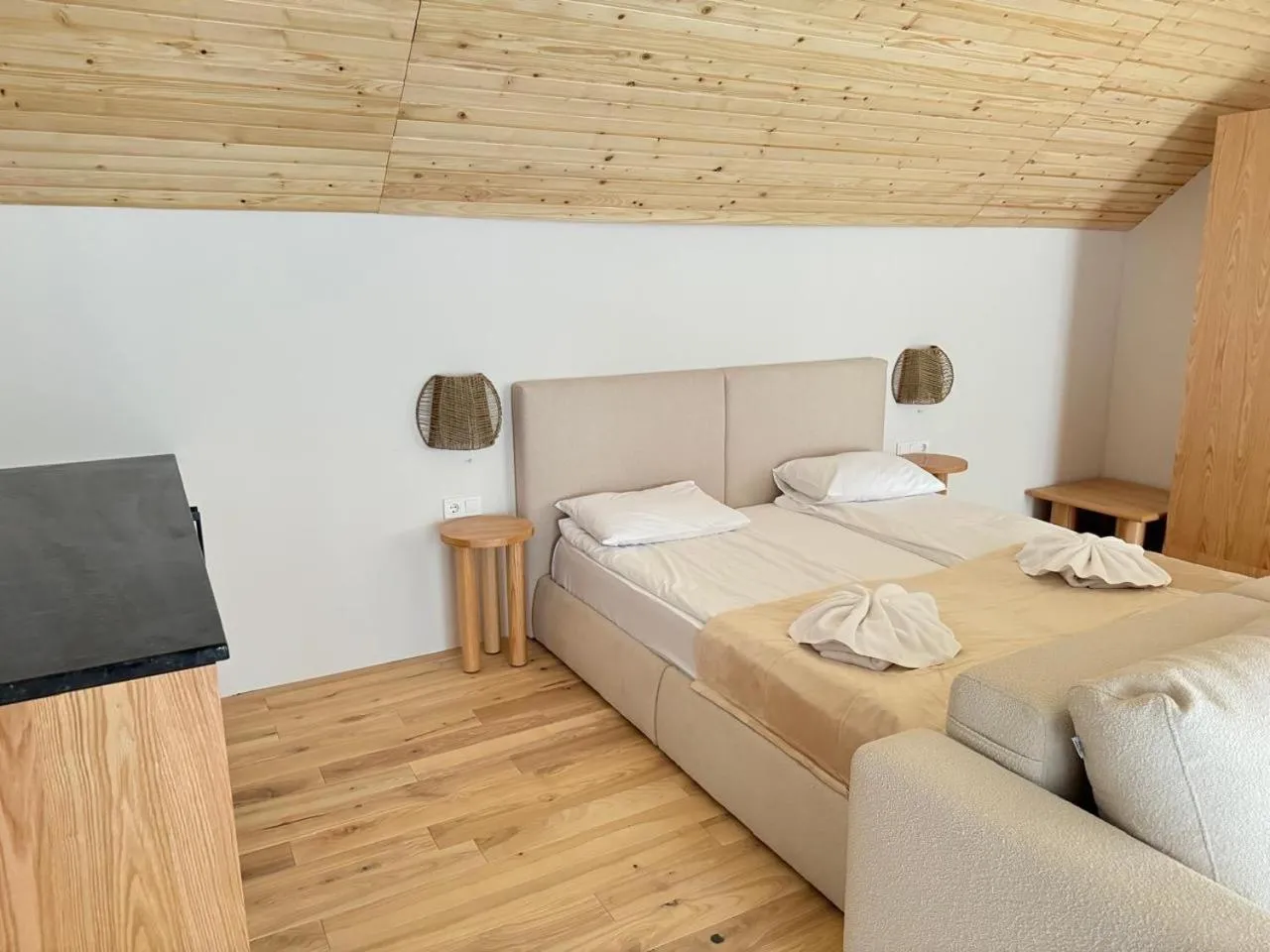 Bed in Karpatski Dzherela