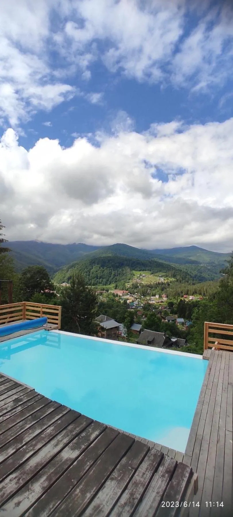 Swimming pool in Karpatski Dzherela