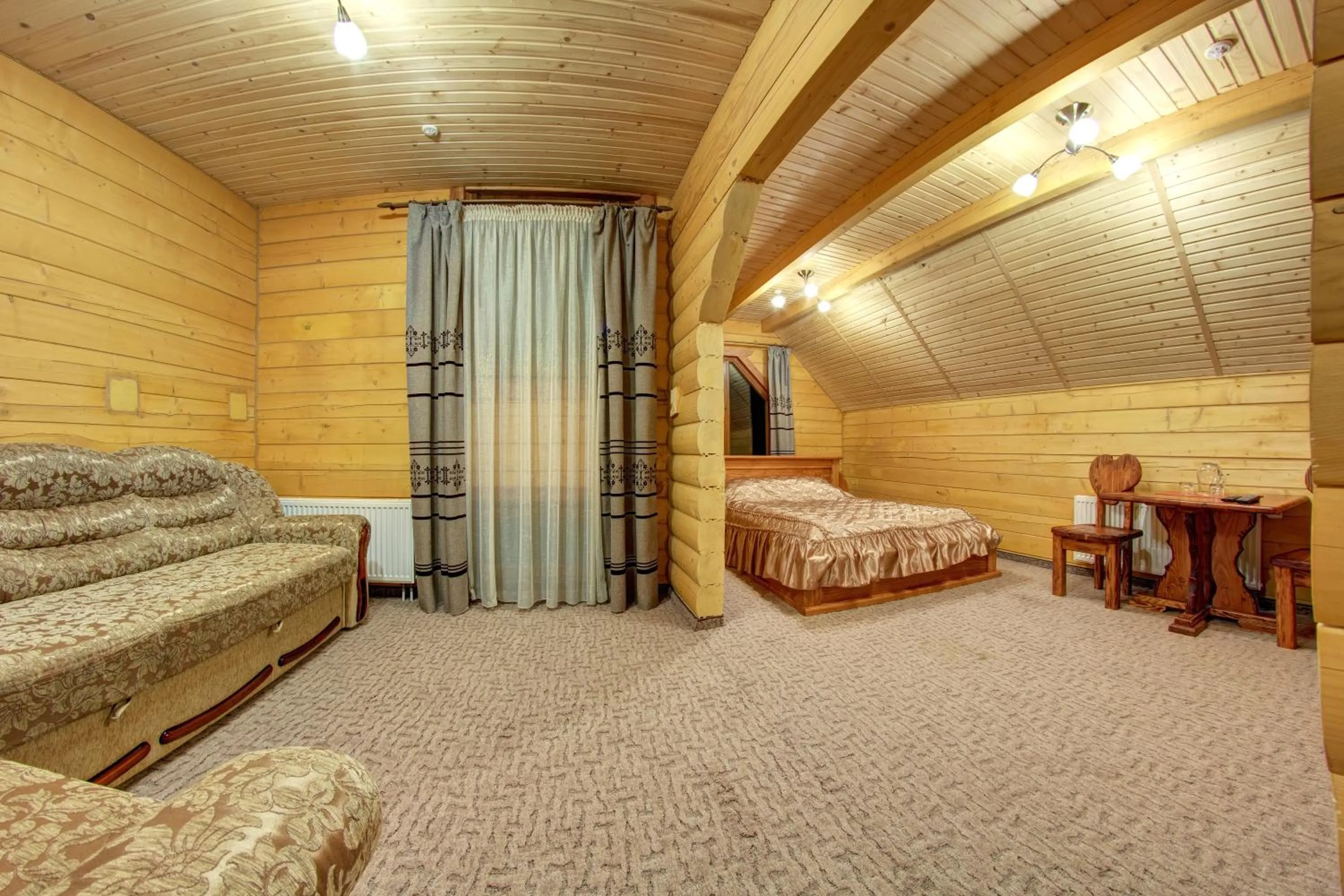 Photo of the whole room, Bed in Karpatski Dzherela