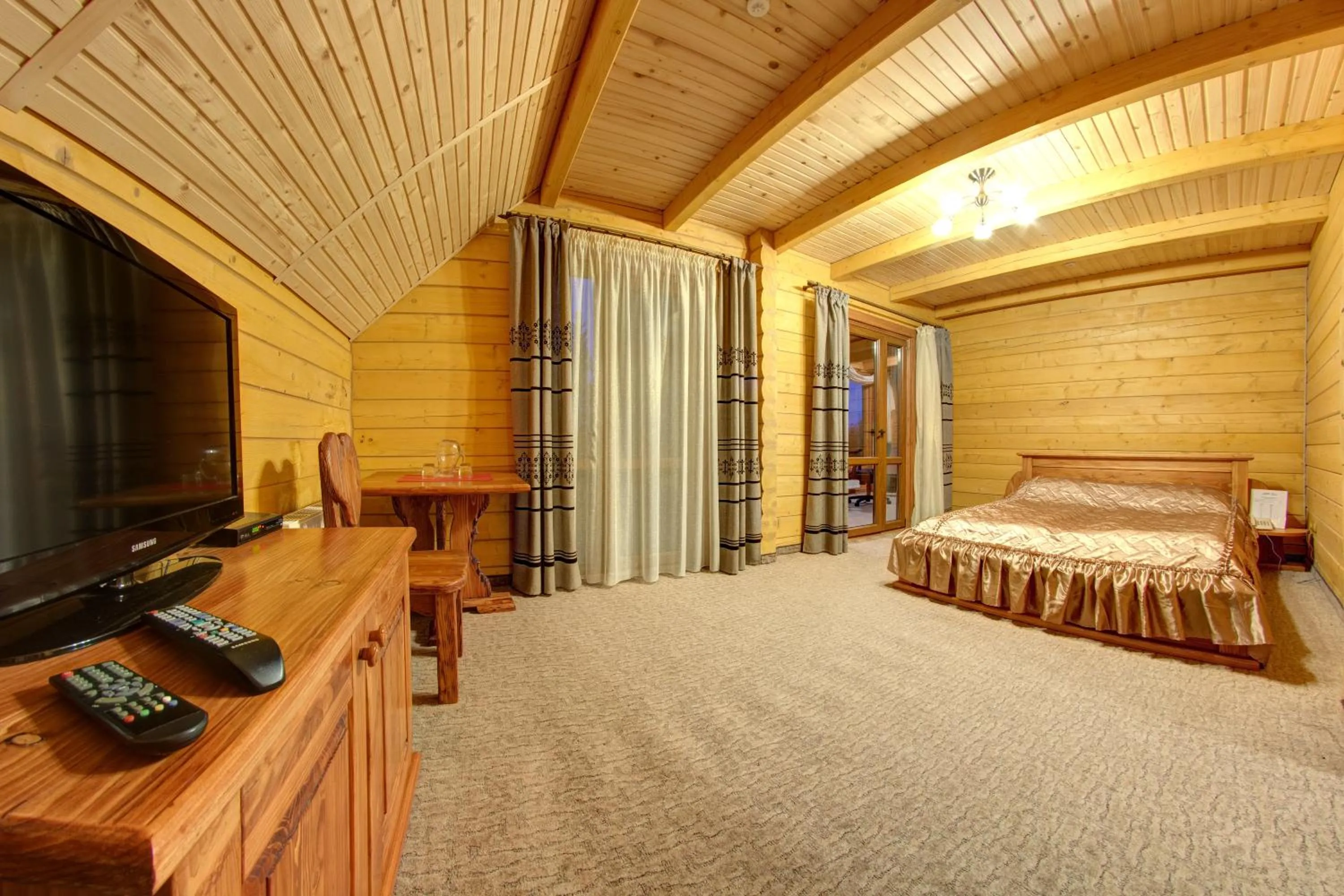 TV and multimedia, Bed in Karpatski Dzherela