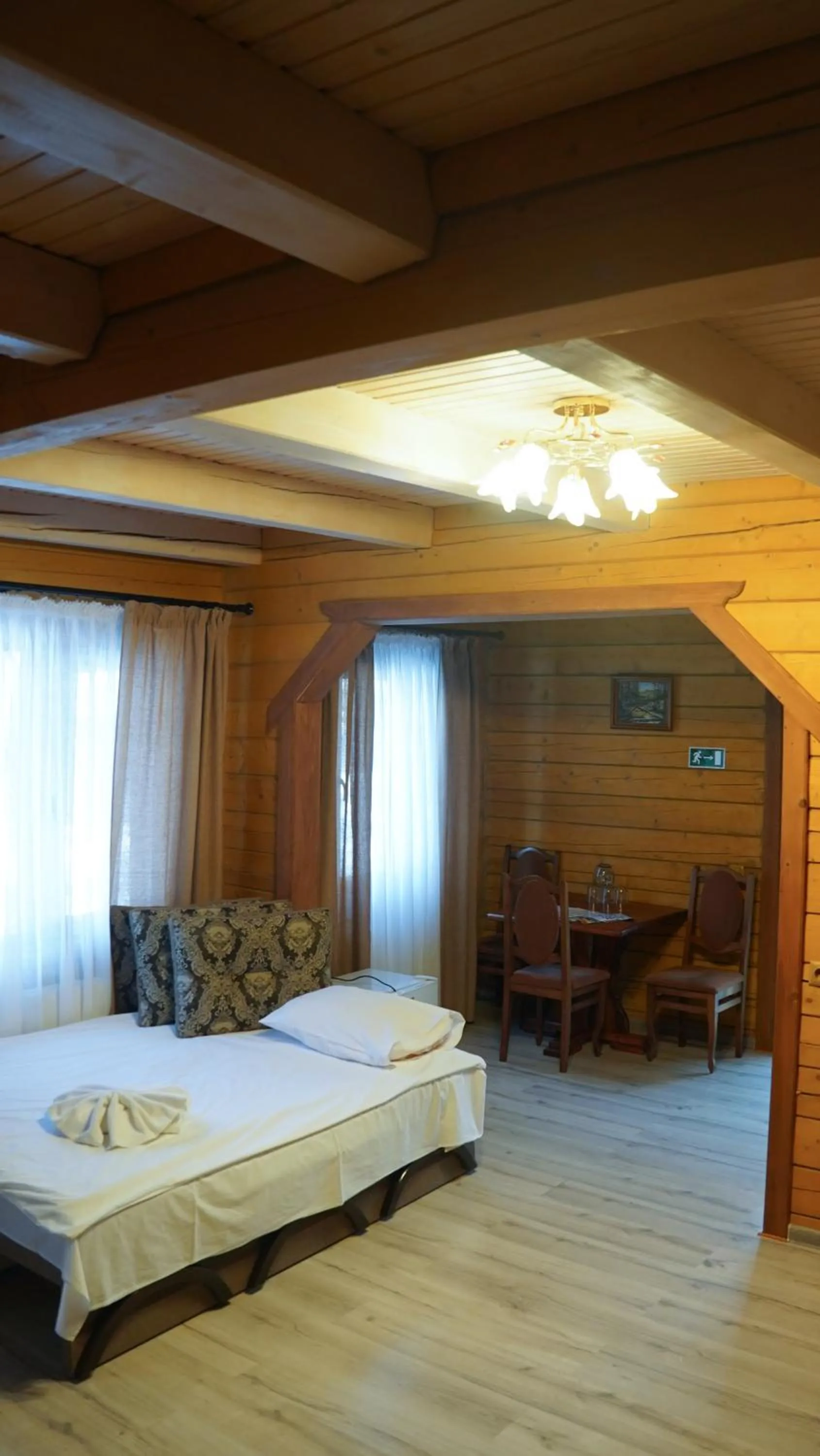 Bed in Karpatski Dzherela