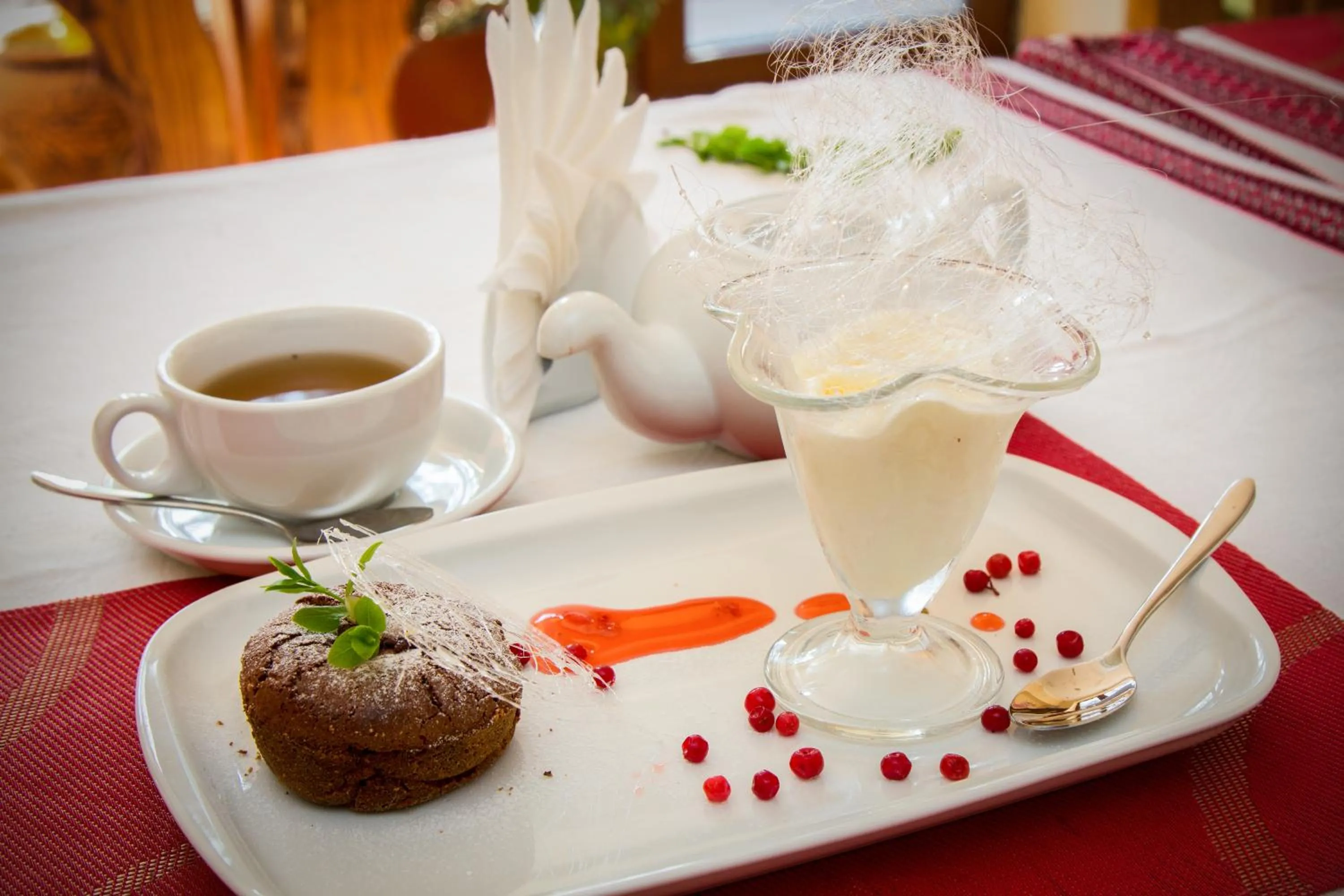 Restaurant/places to eat in Karpatski Dzherela