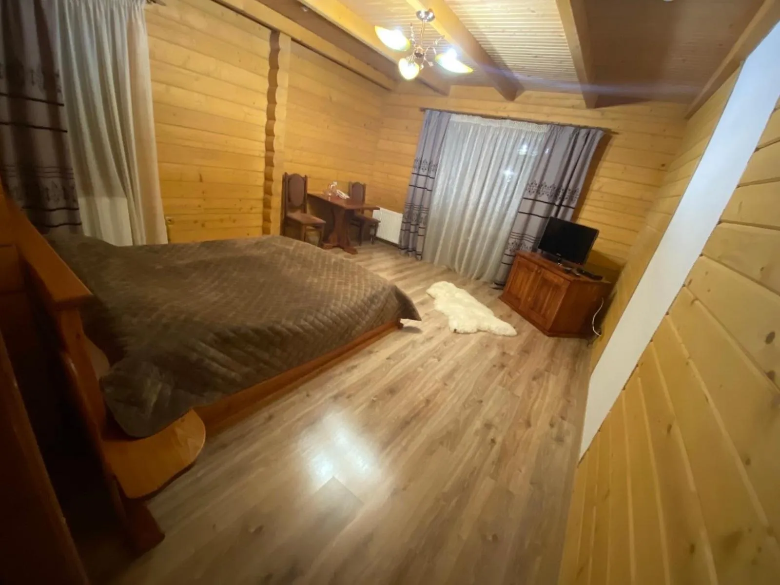 Bed in Karpatski Dzherela