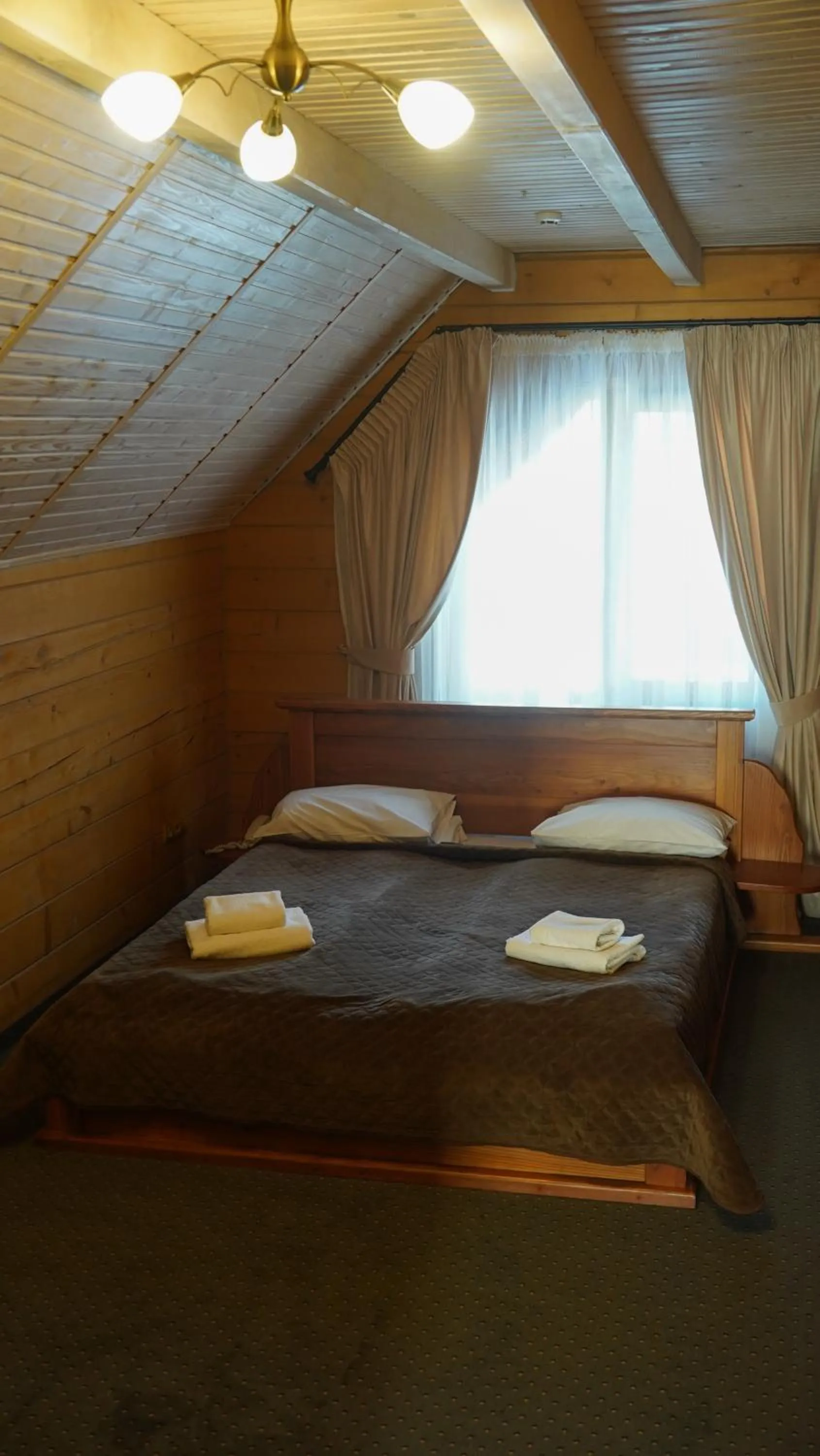 Bed in Karpatski Dzherela