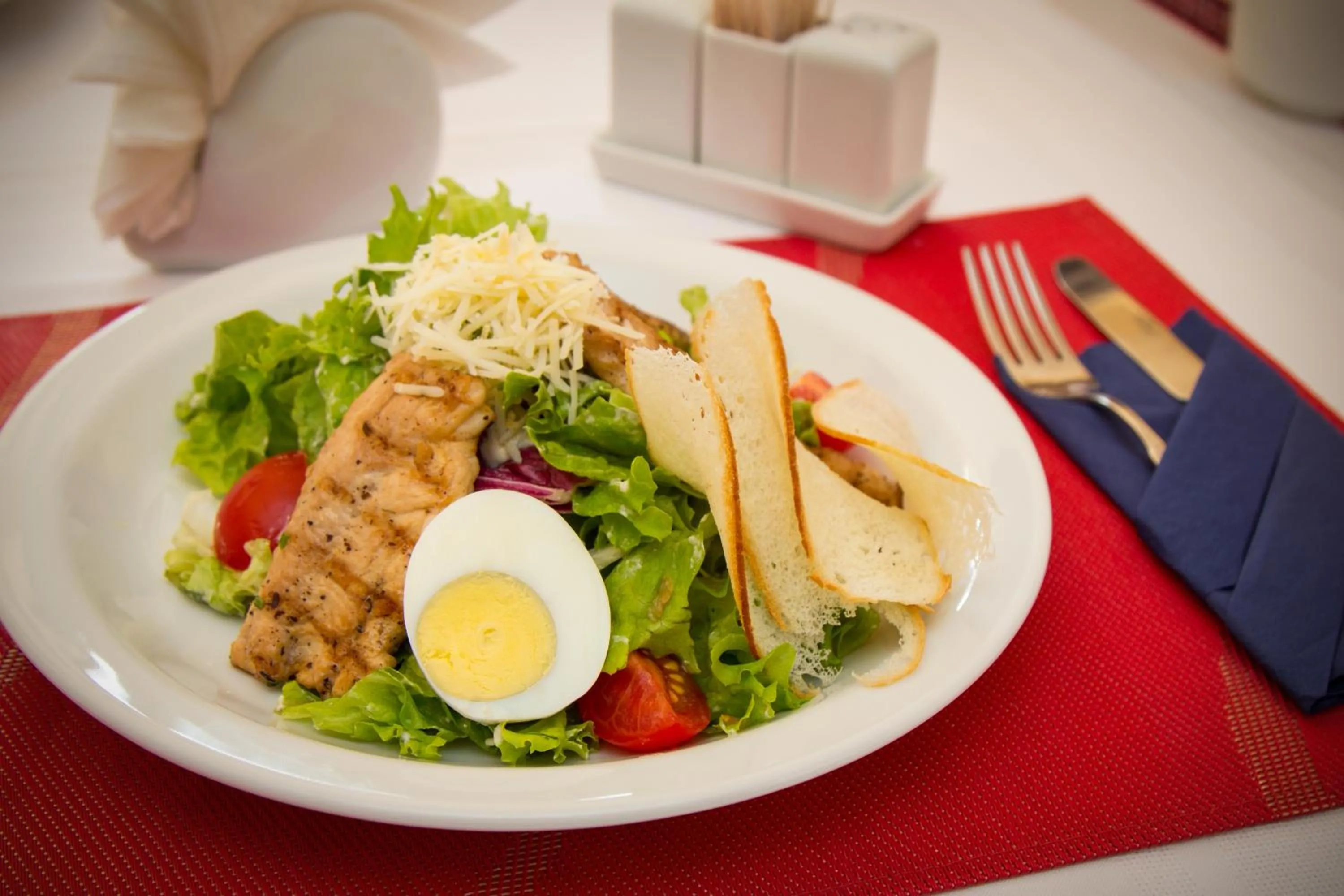 Restaurant/places to eat in Karpatski Dzherela