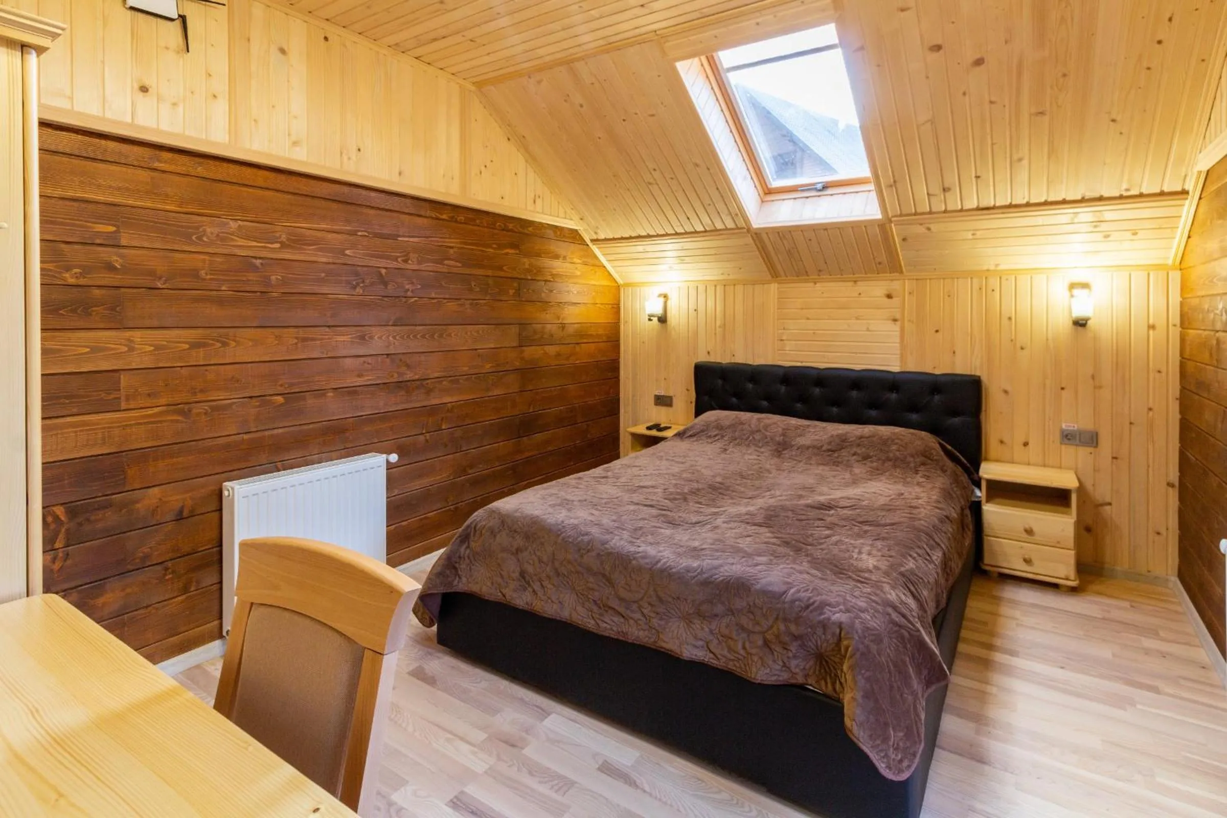 Bed in Karpatski Dzherela