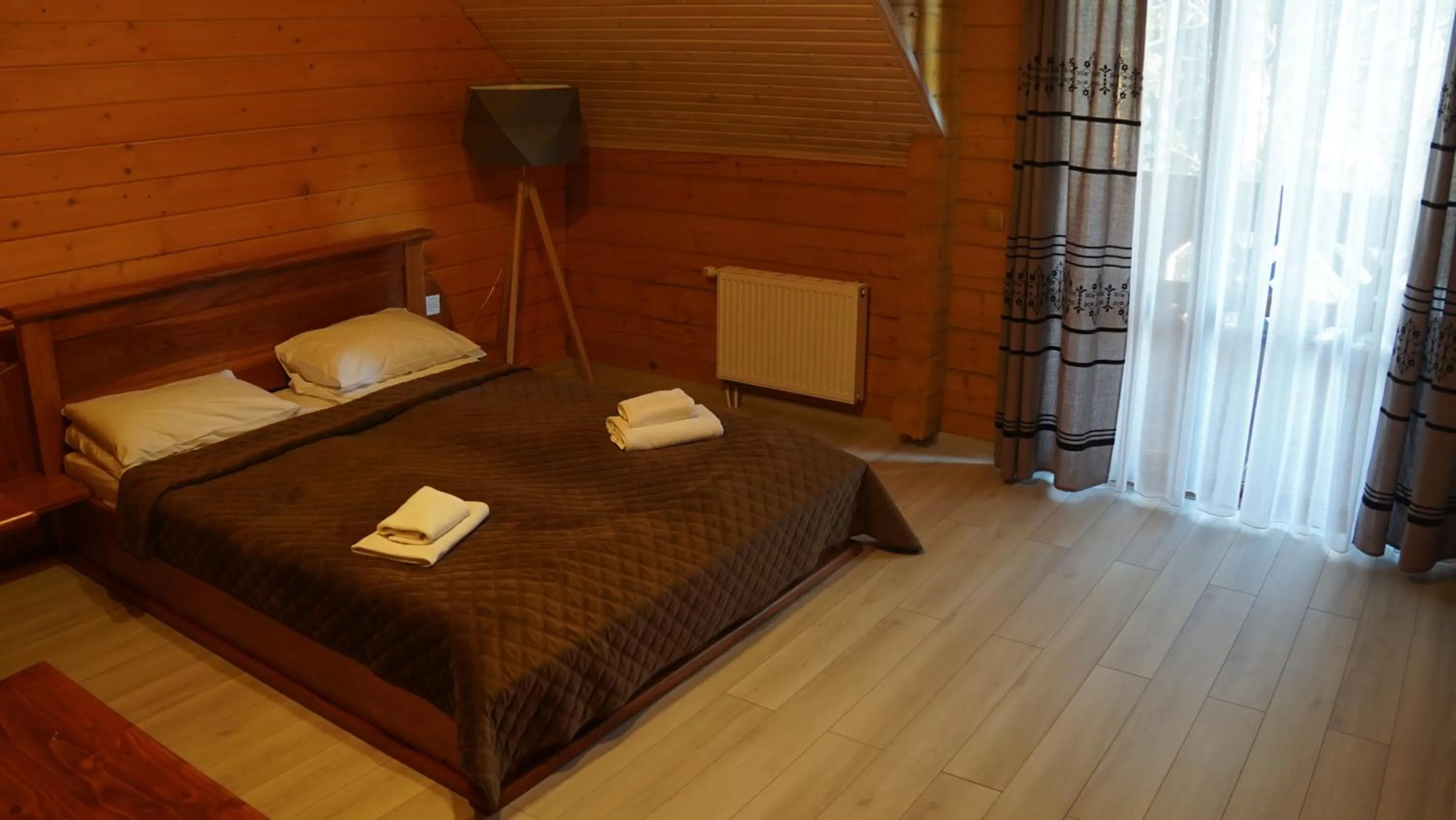 Bed in Karpatski Dzherela