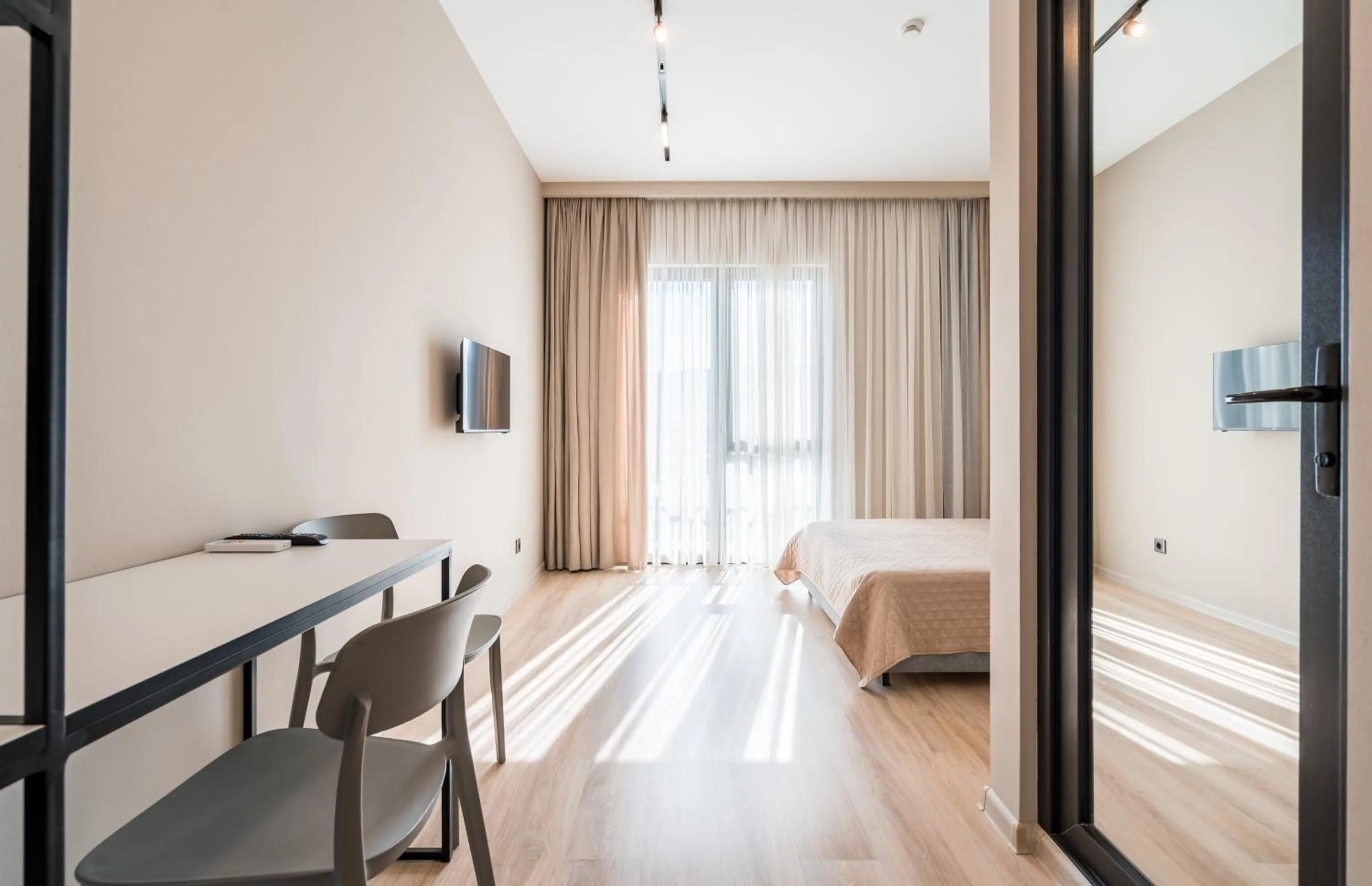 Bed in Doors Boutique Hotel