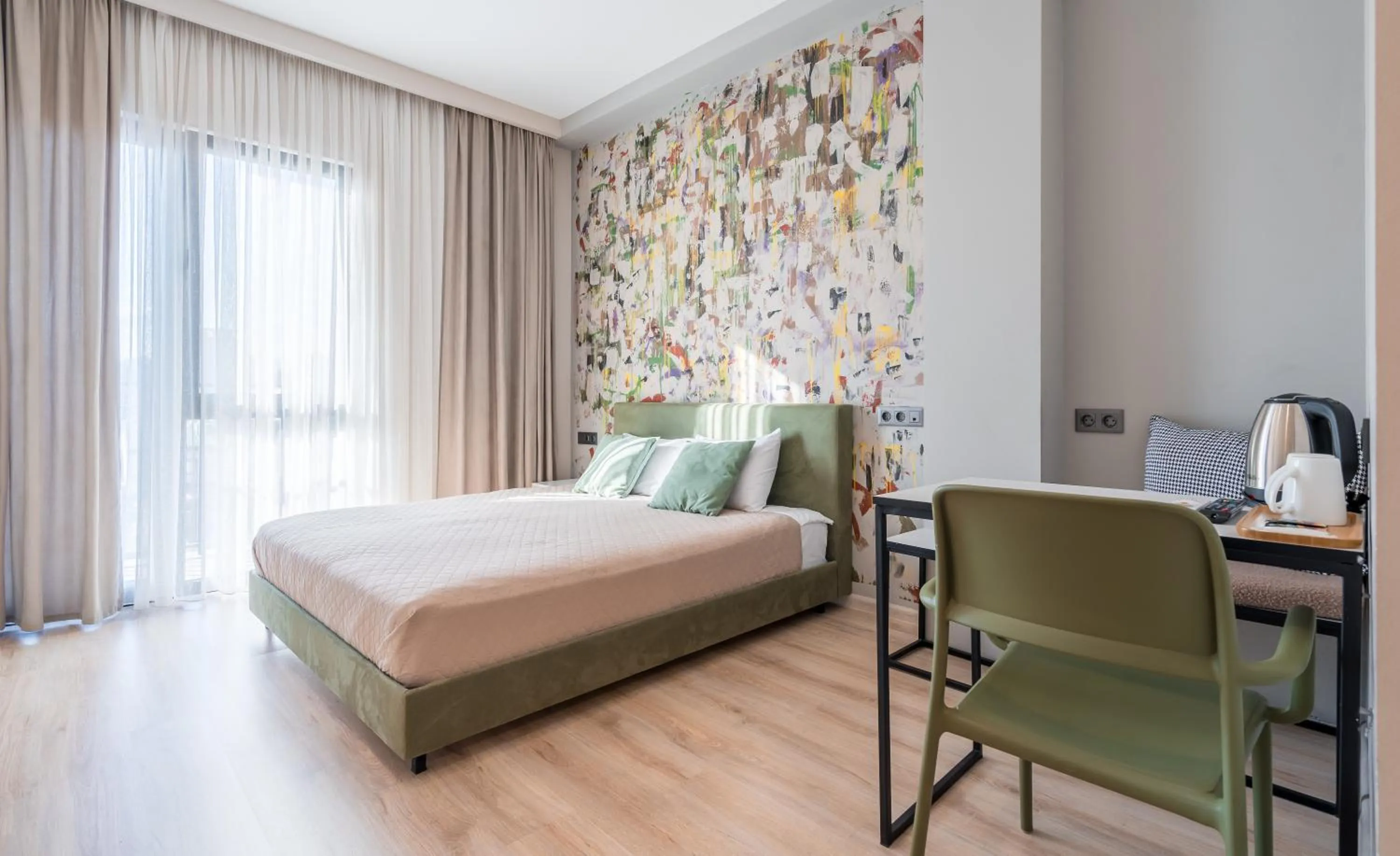 Bed in Doors Boutique Hotel