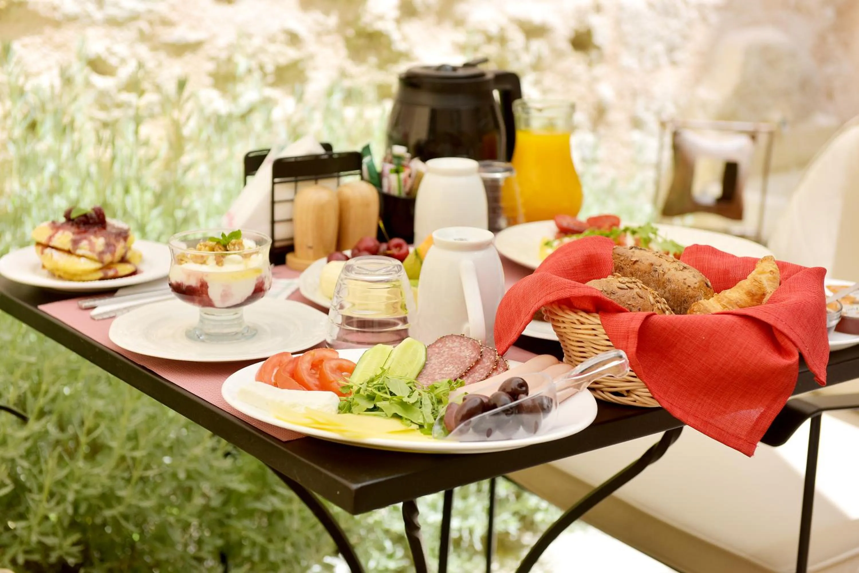 Breakfast in Elaia-Fos