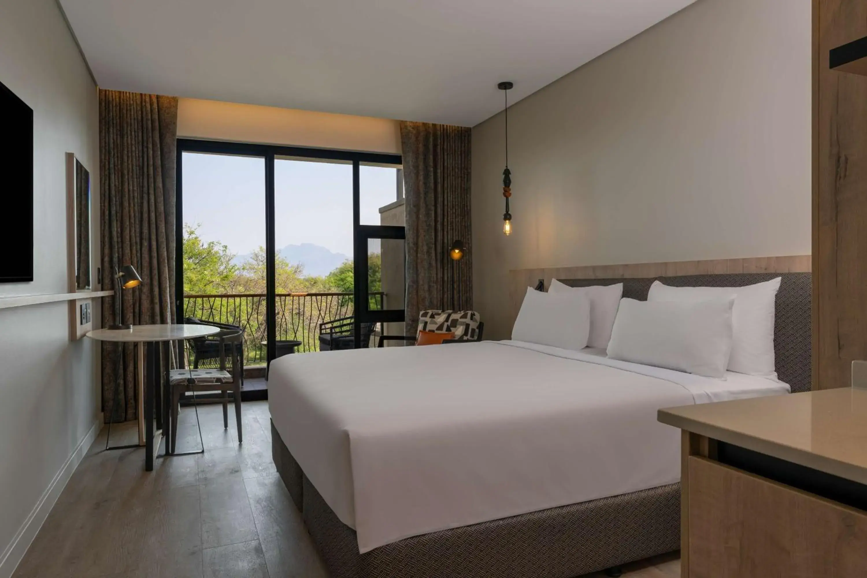 Bedroom, Bed in Radisson Safari Hotel Hoedspruit Bedroom, Bed in Radisson Safari Hotel Hoedspruit