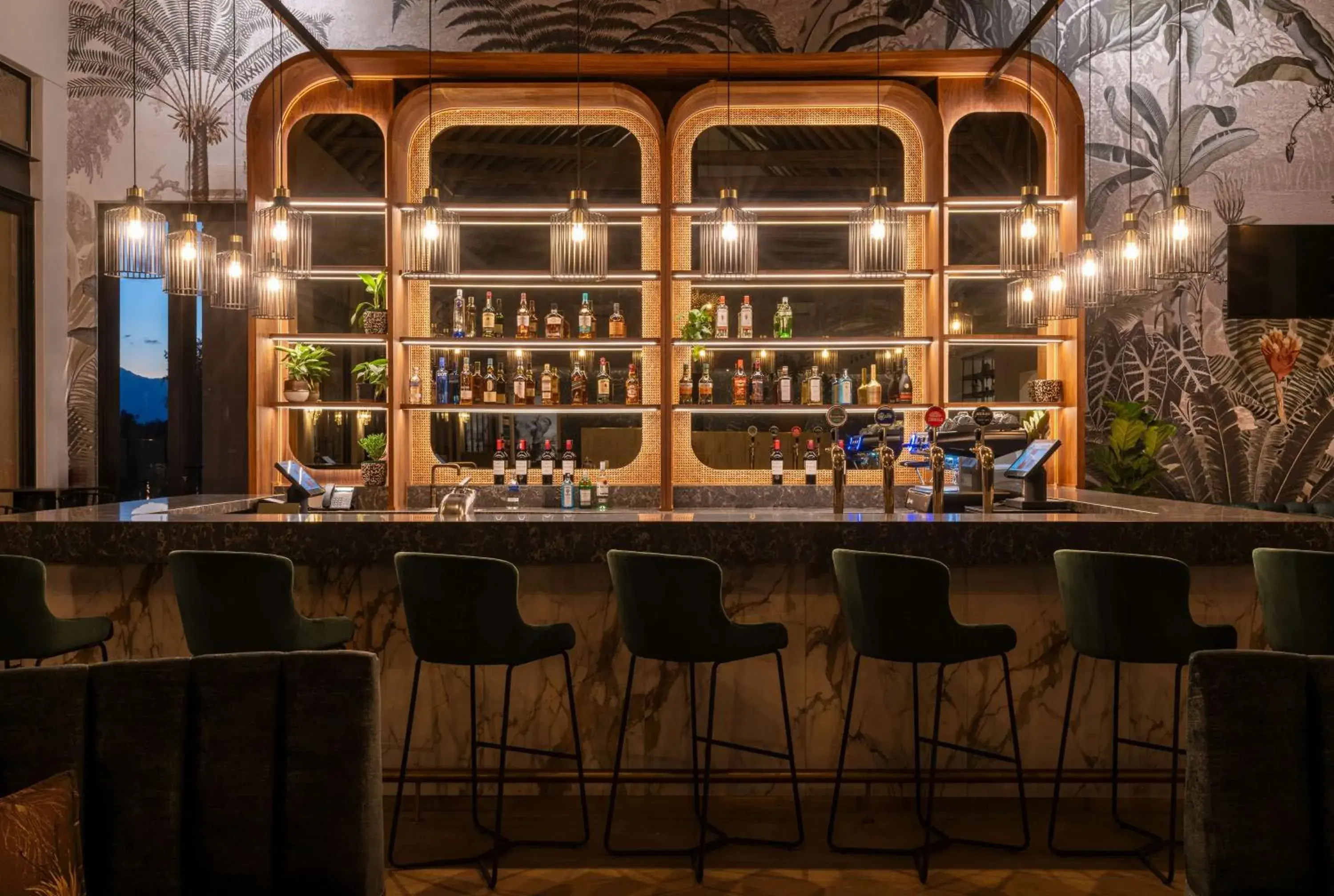 Restaurant/places to eat in Radisson Safari Hotel Hoedspruit Restaurant/places to eat in Radisson Safari Hotel Hoedspruit