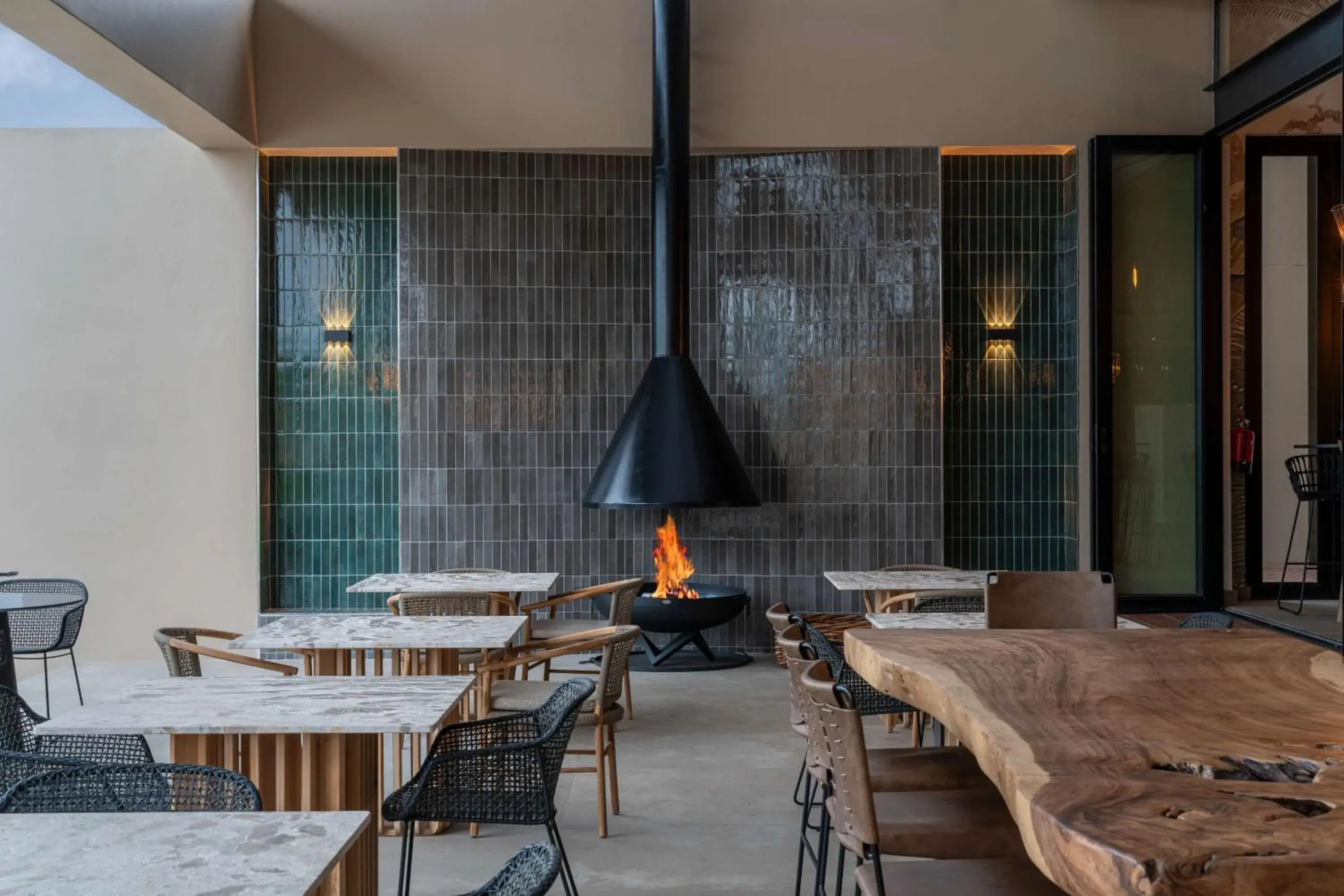 Restaurant/places to eat in Radisson Safari Hotel Hoedspruit Restaurant/places to eat in Radisson Safari Hotel Hoedspruit