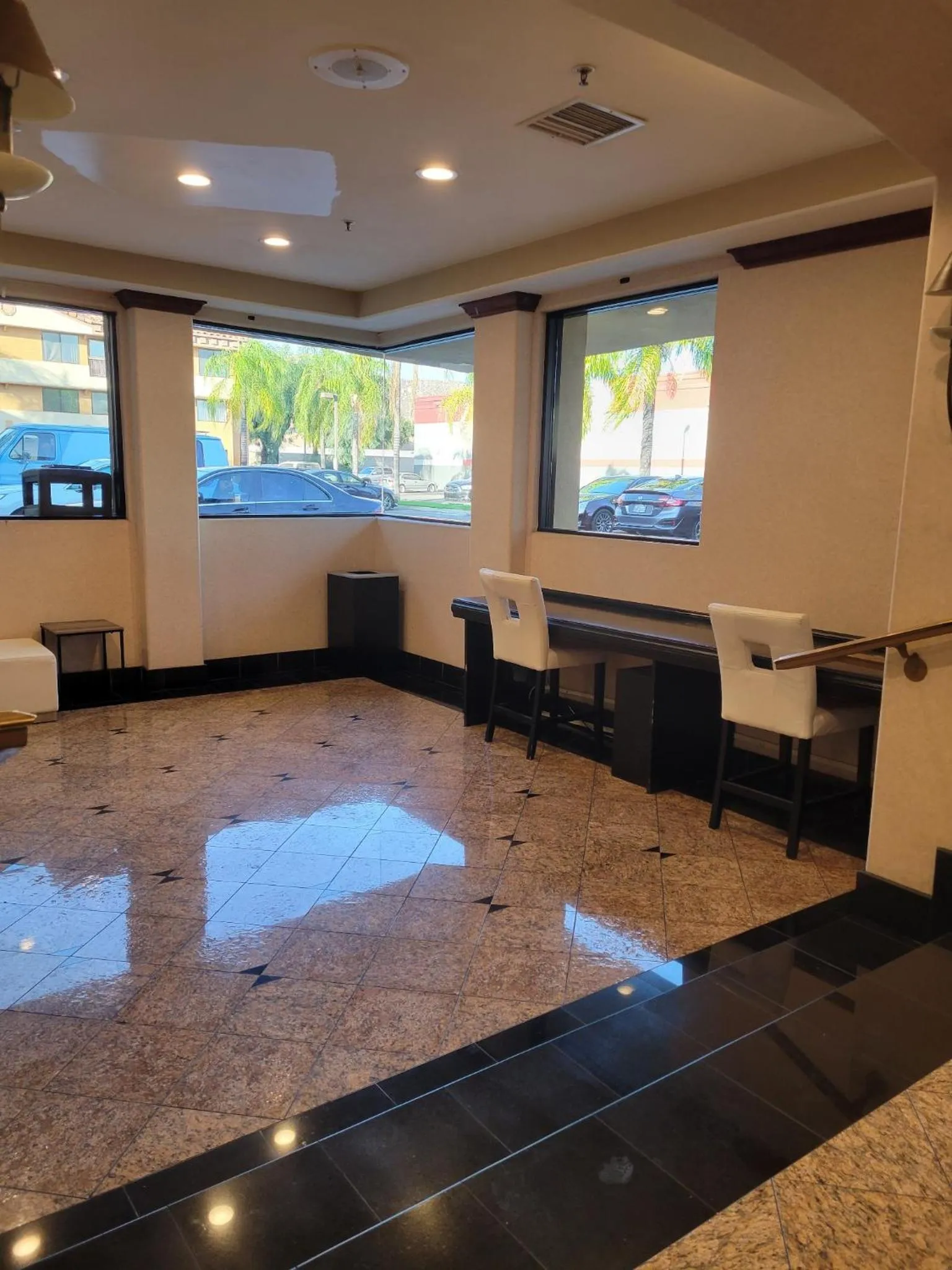 Seating area in Hotel Xola