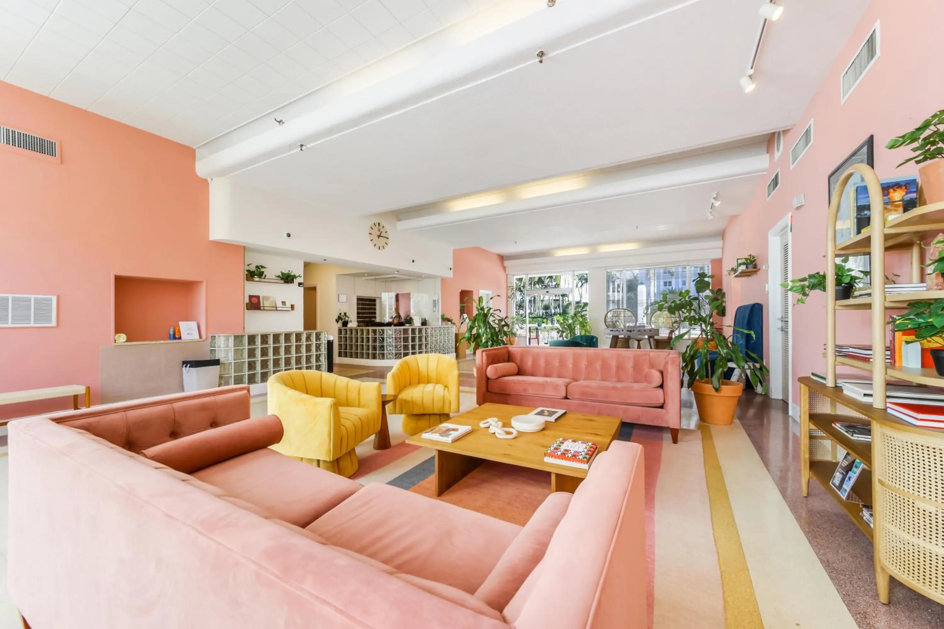 Property building in Tropics Hotel Miami Beach