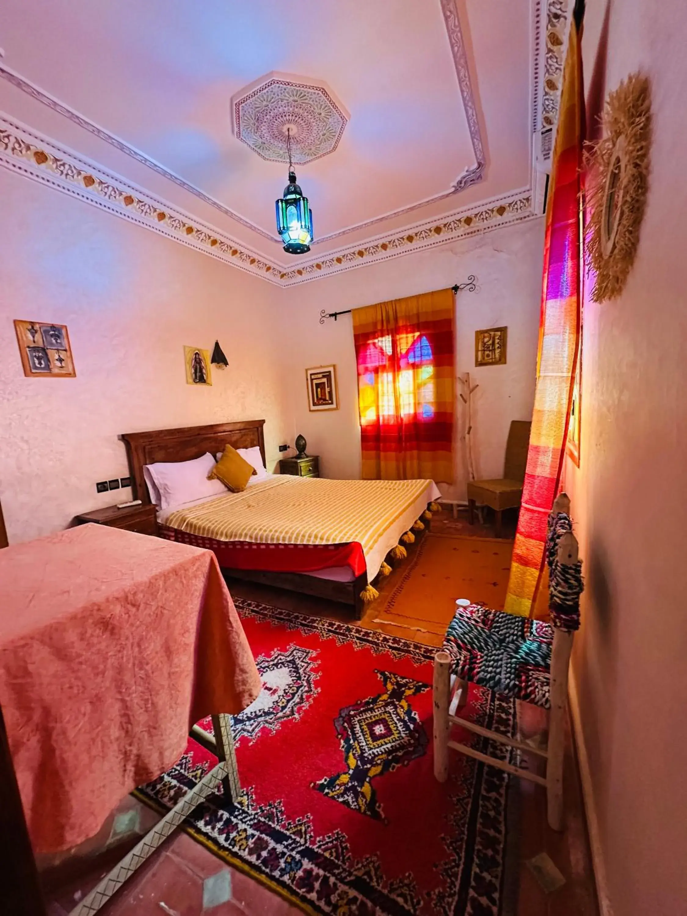 Comfort Double Room with Shower in Riad Soleil du Monde Comfort Double Room with Shower in Riad Soleil du Monde