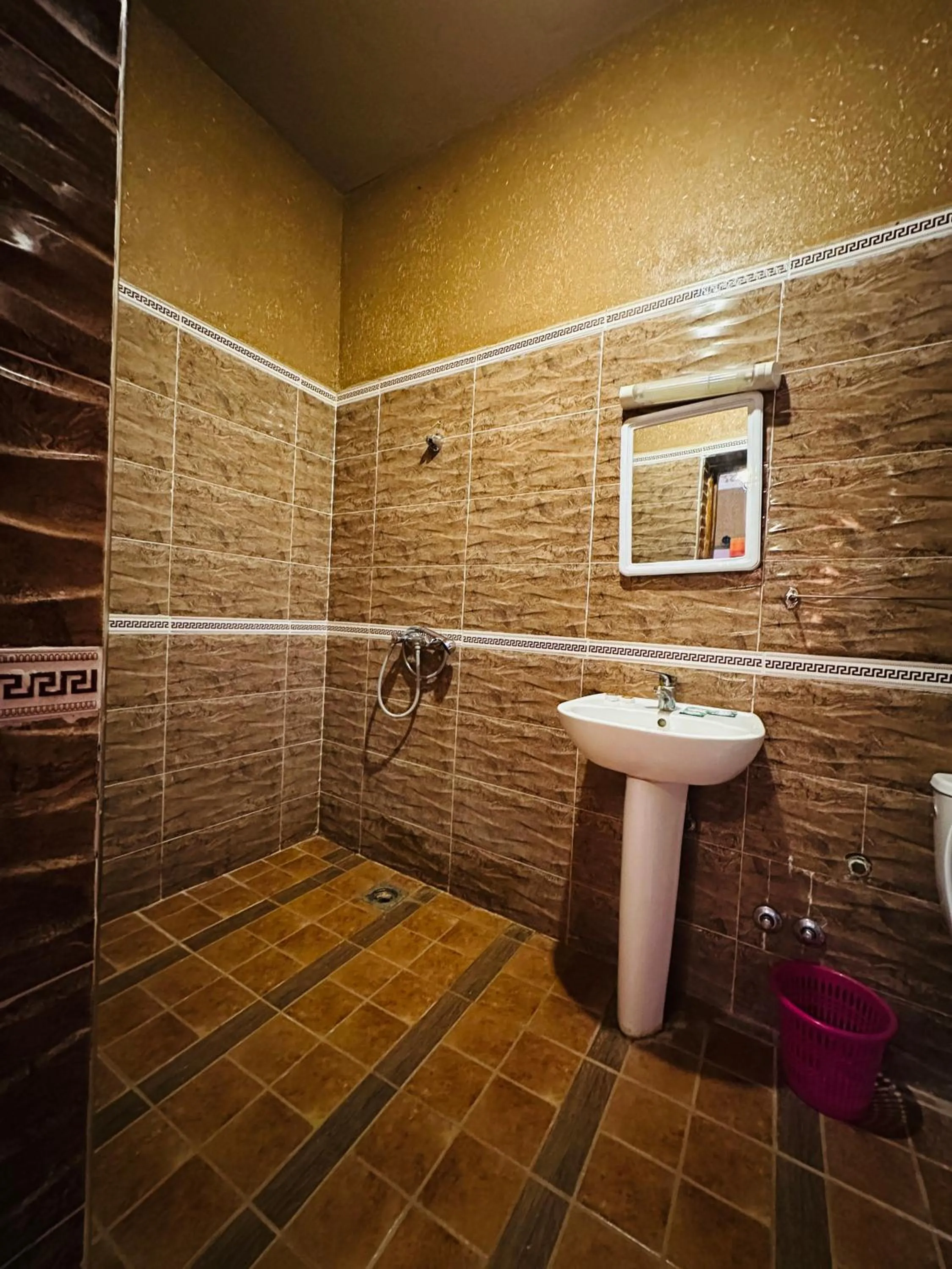 Shower in Riad Soleil du Monde