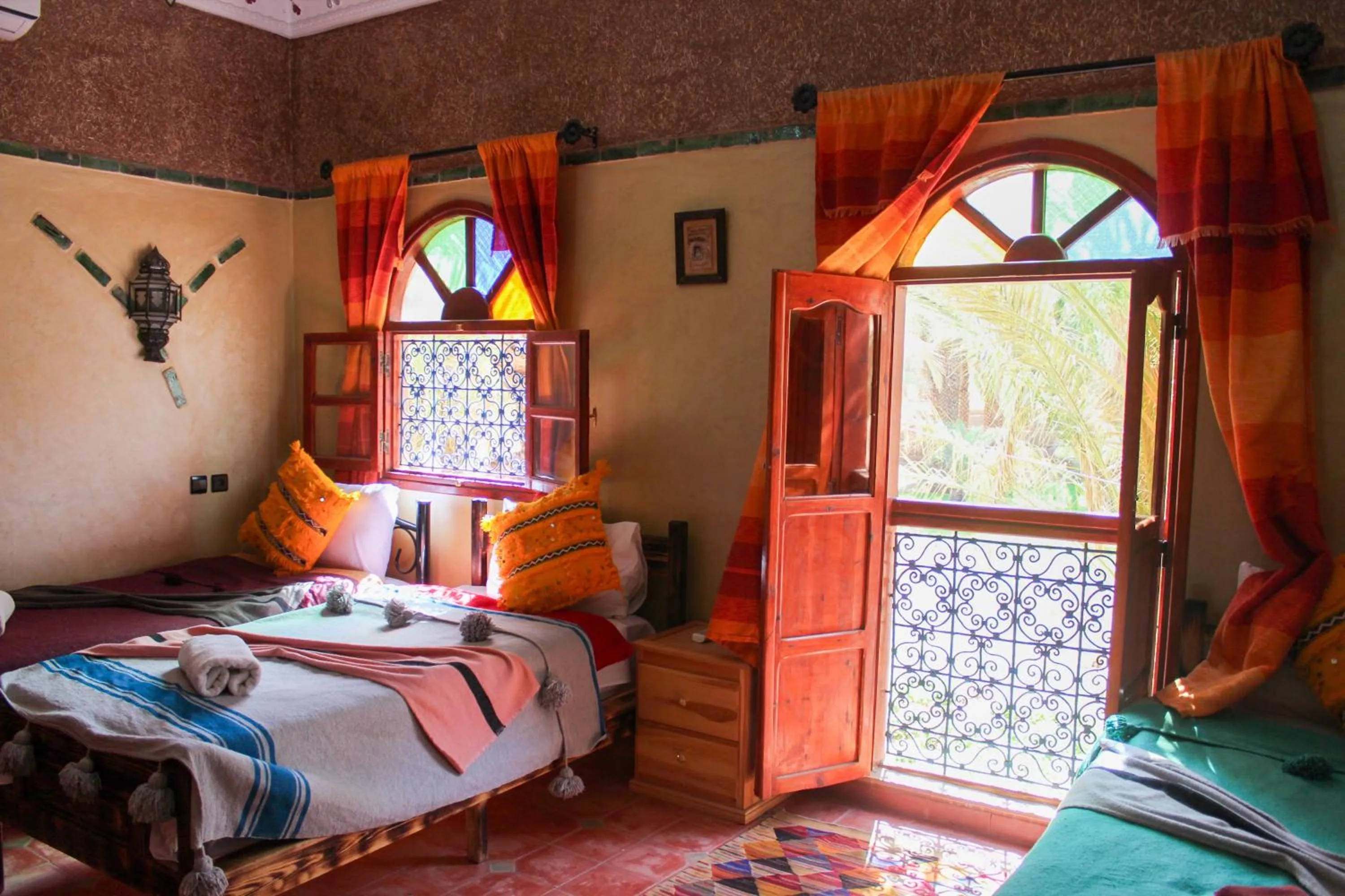 Photo of the whole room, Bed in Riad Soleil du Monde