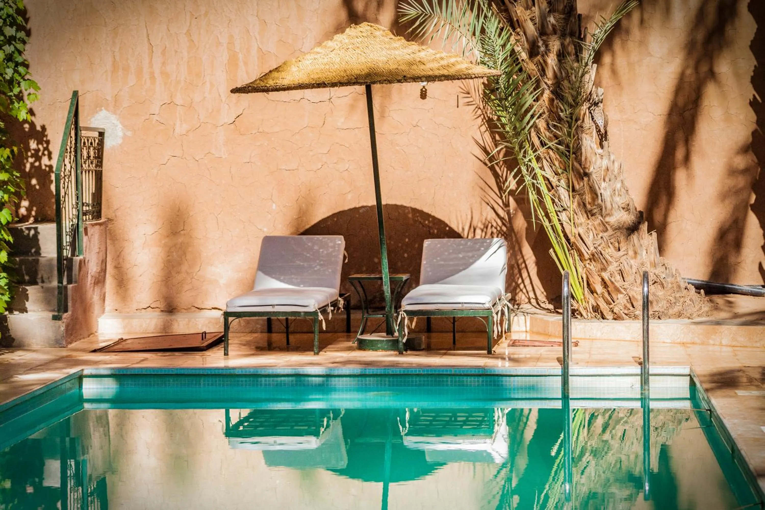 Swimming pool in Riad Soleil du Monde