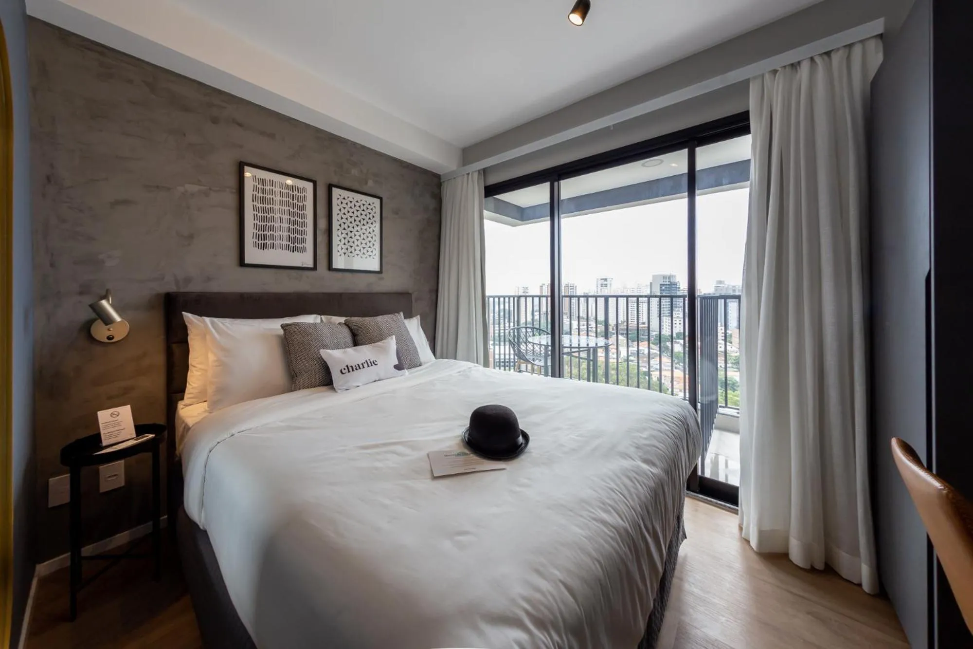Bed in Charlie Nik Vila Mariana