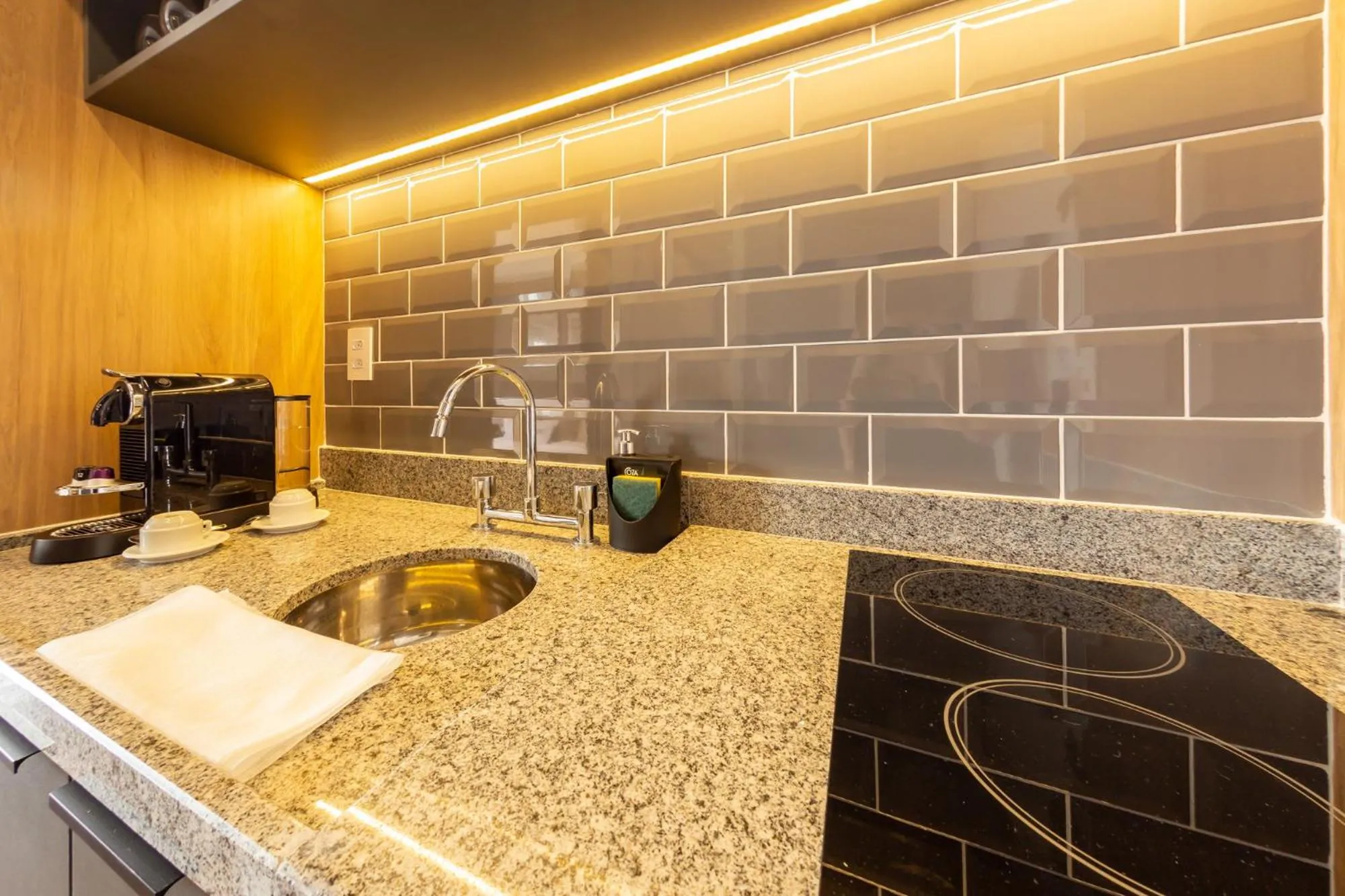 Kitchen or kitchenette in Charlie Nik Vila Mariana