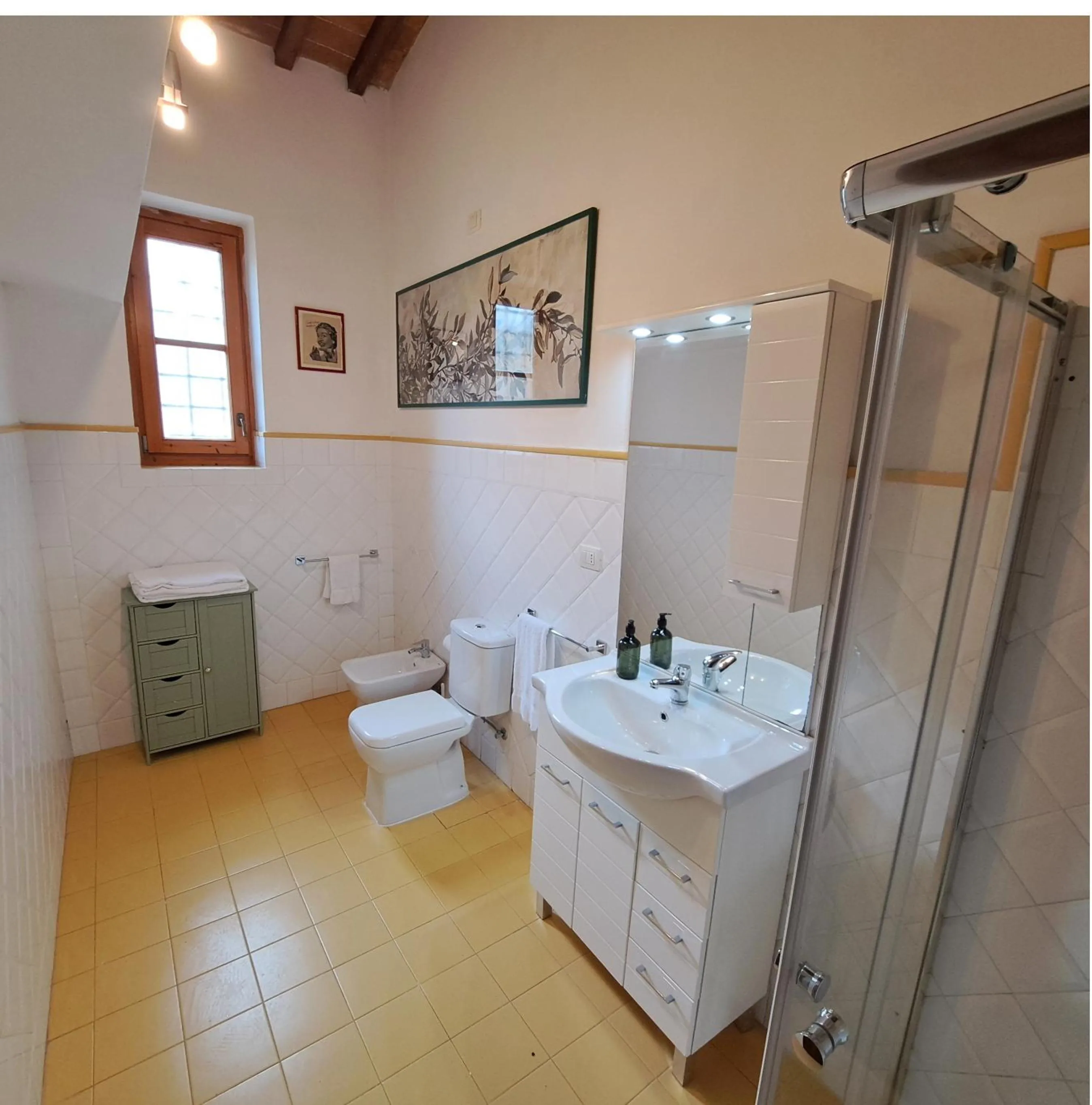 Bathroom in Il Frantoio delle Grazie