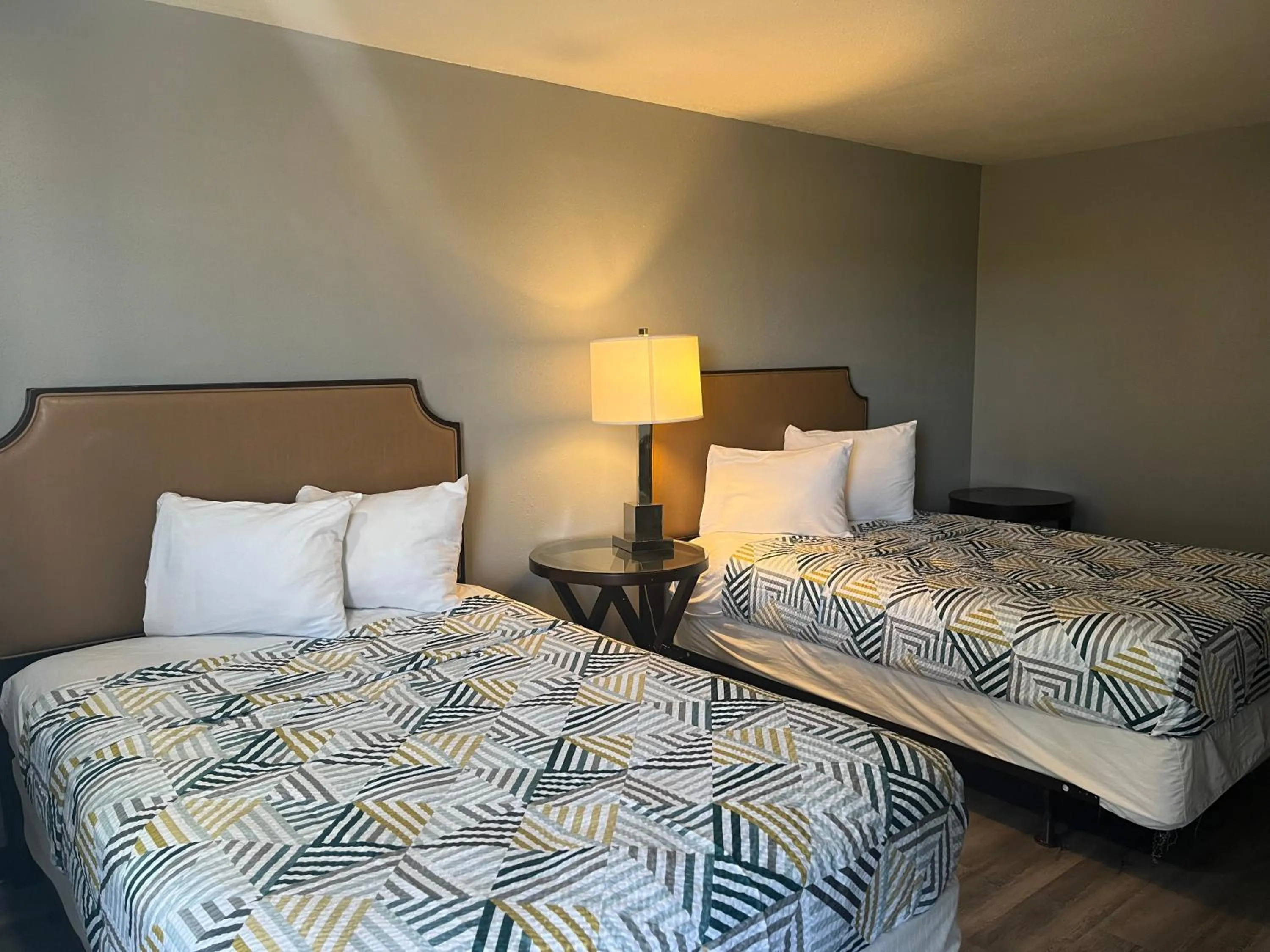 Bedroom, Bed in Motel 6 Borger, TX Boom Town