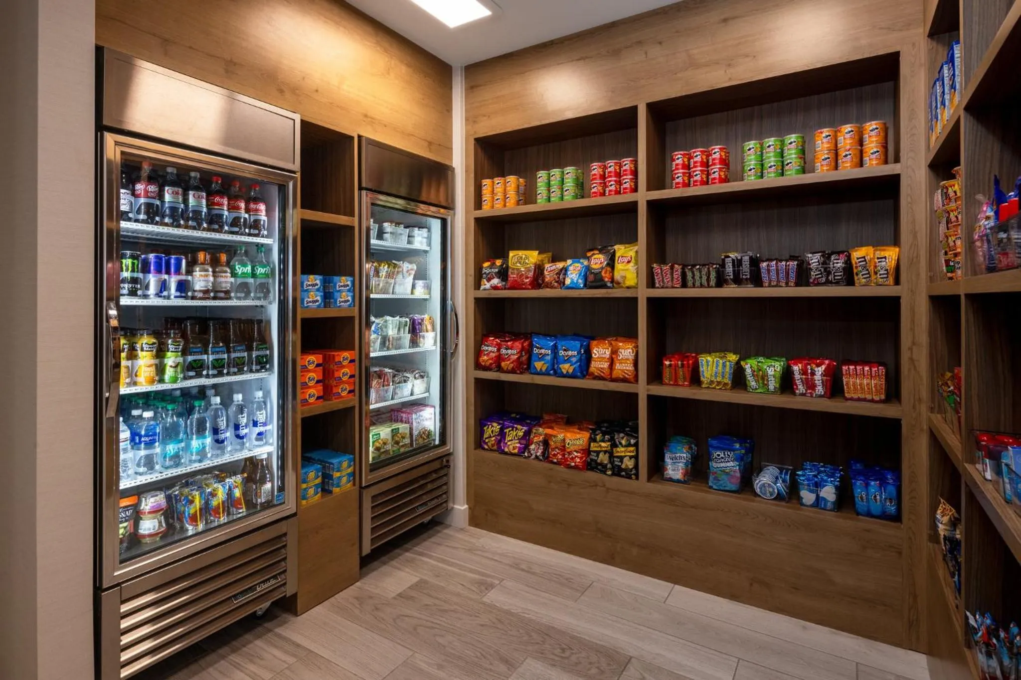 Swimming pool in Staybridge Suites Eastvale - Norco by IHG