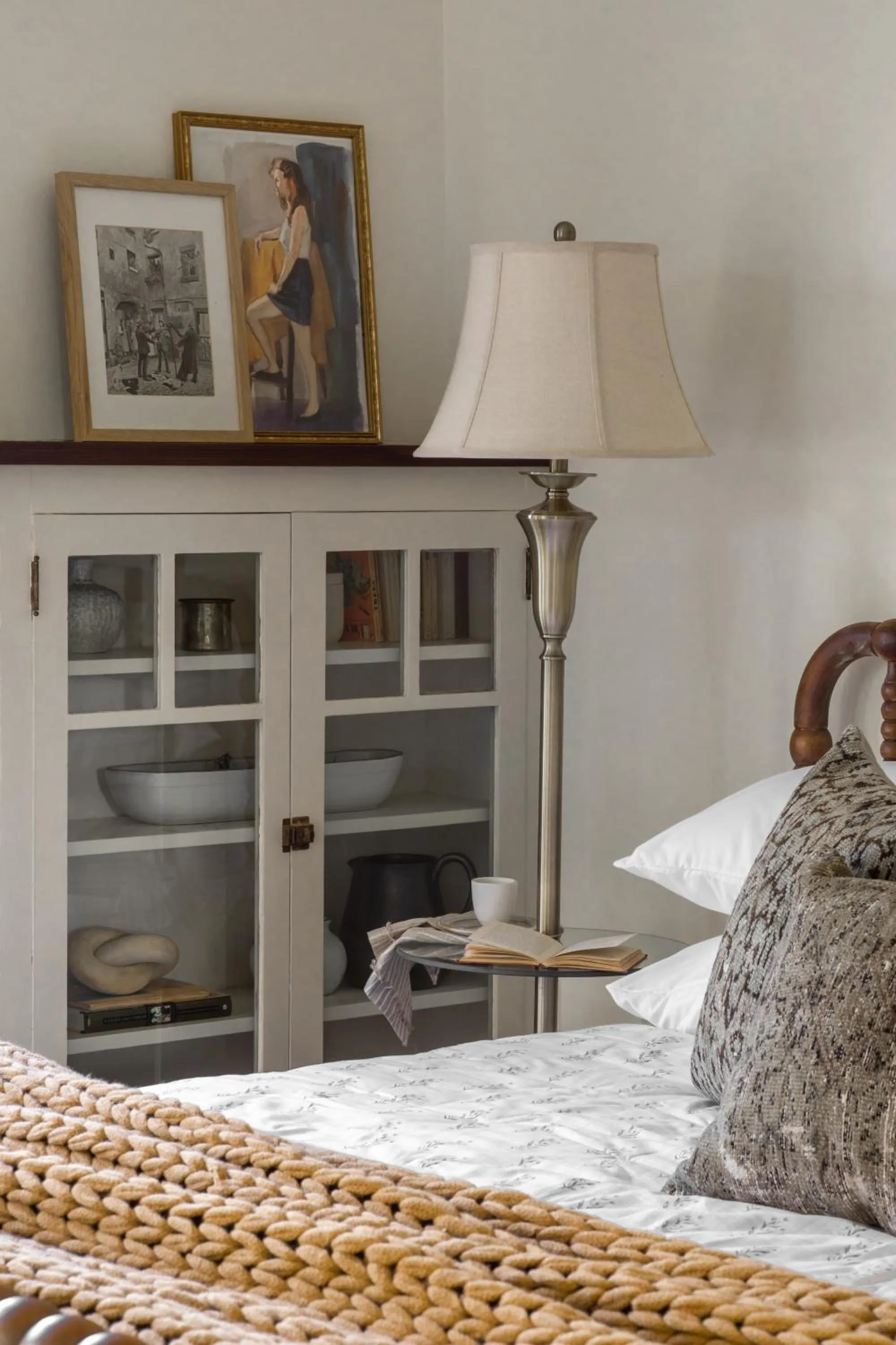 Decorative detail, Bed in The Craft House Inn