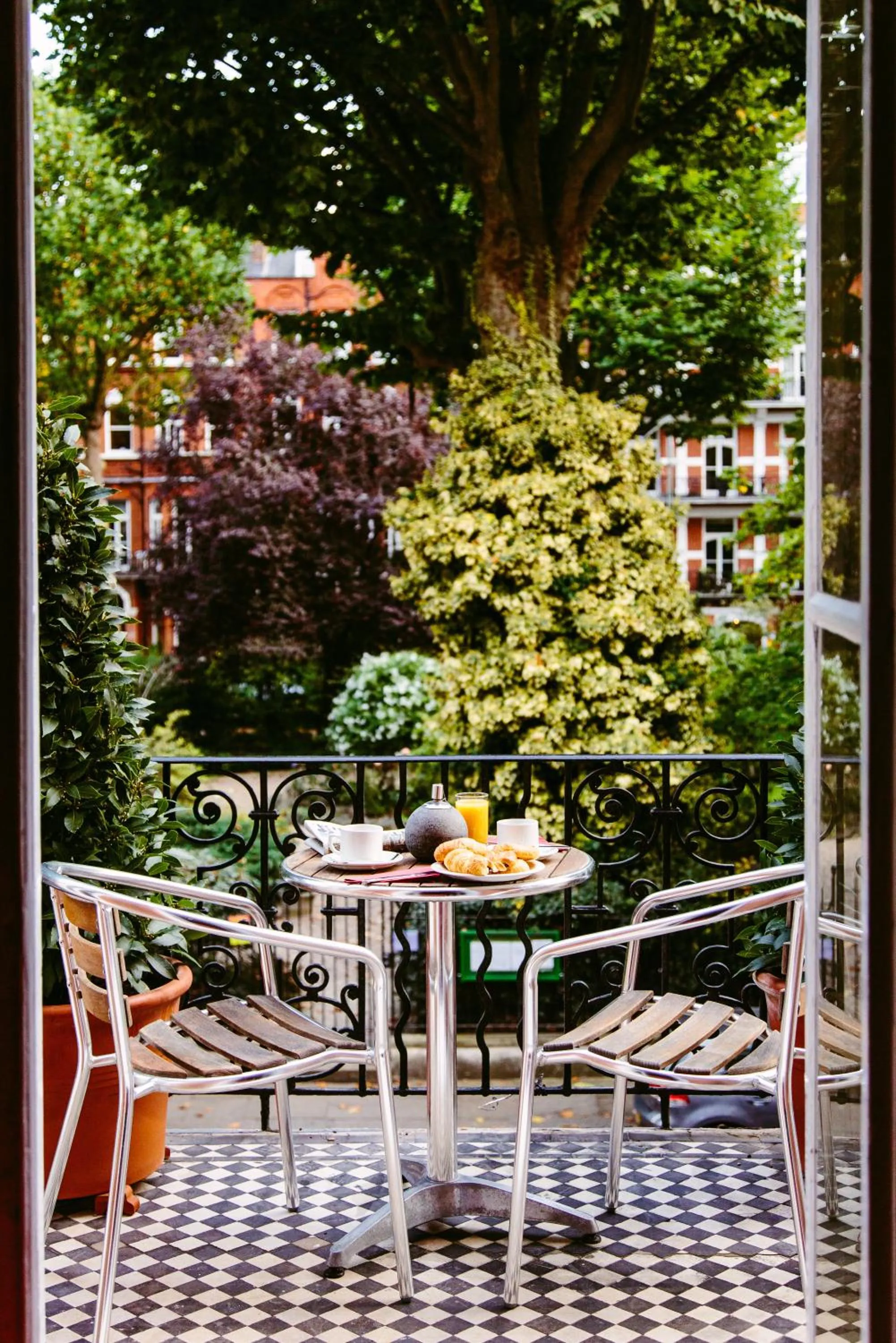 View (from property/room) in Henley House Hotel