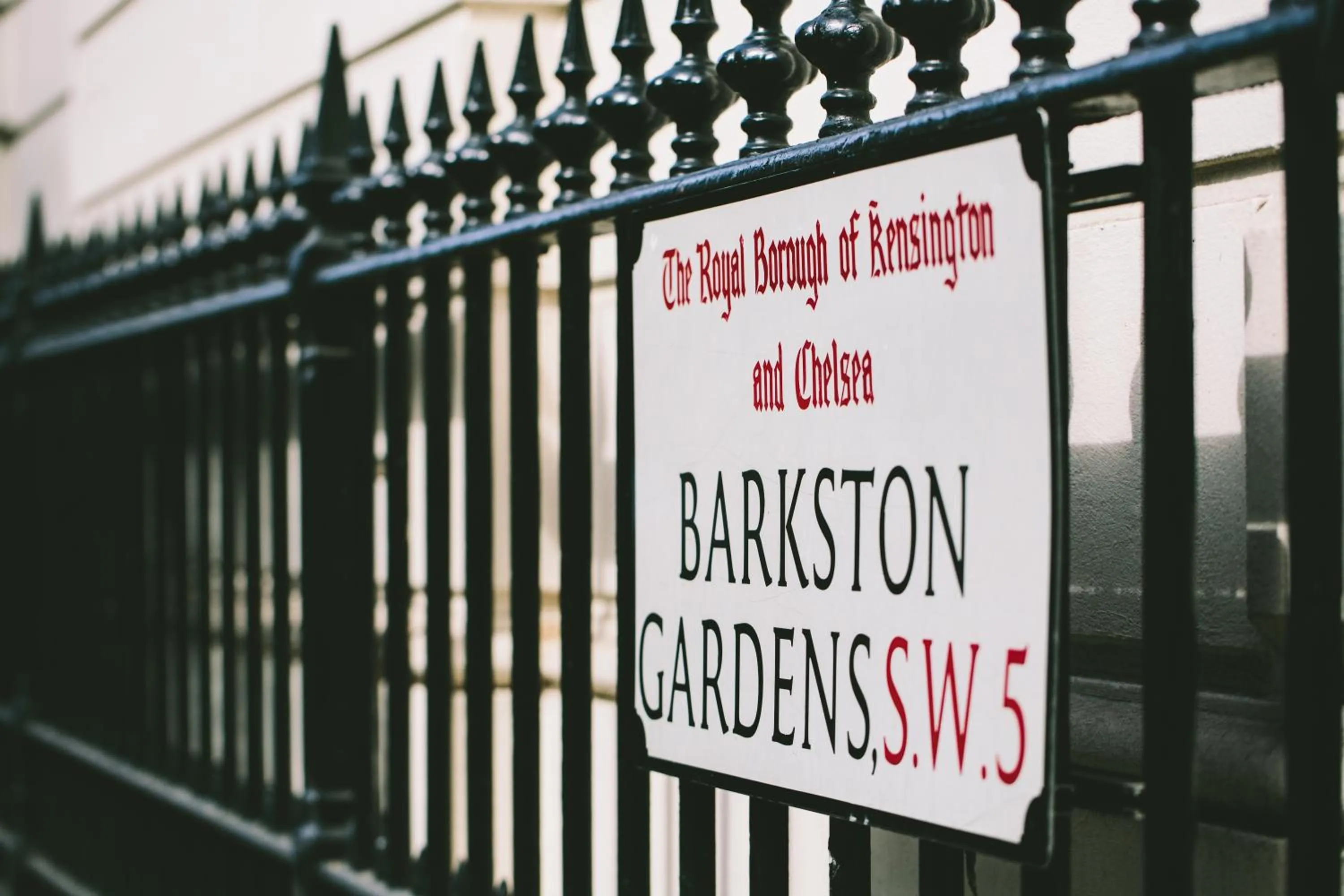 Neighbourhood in Henley House Hotel