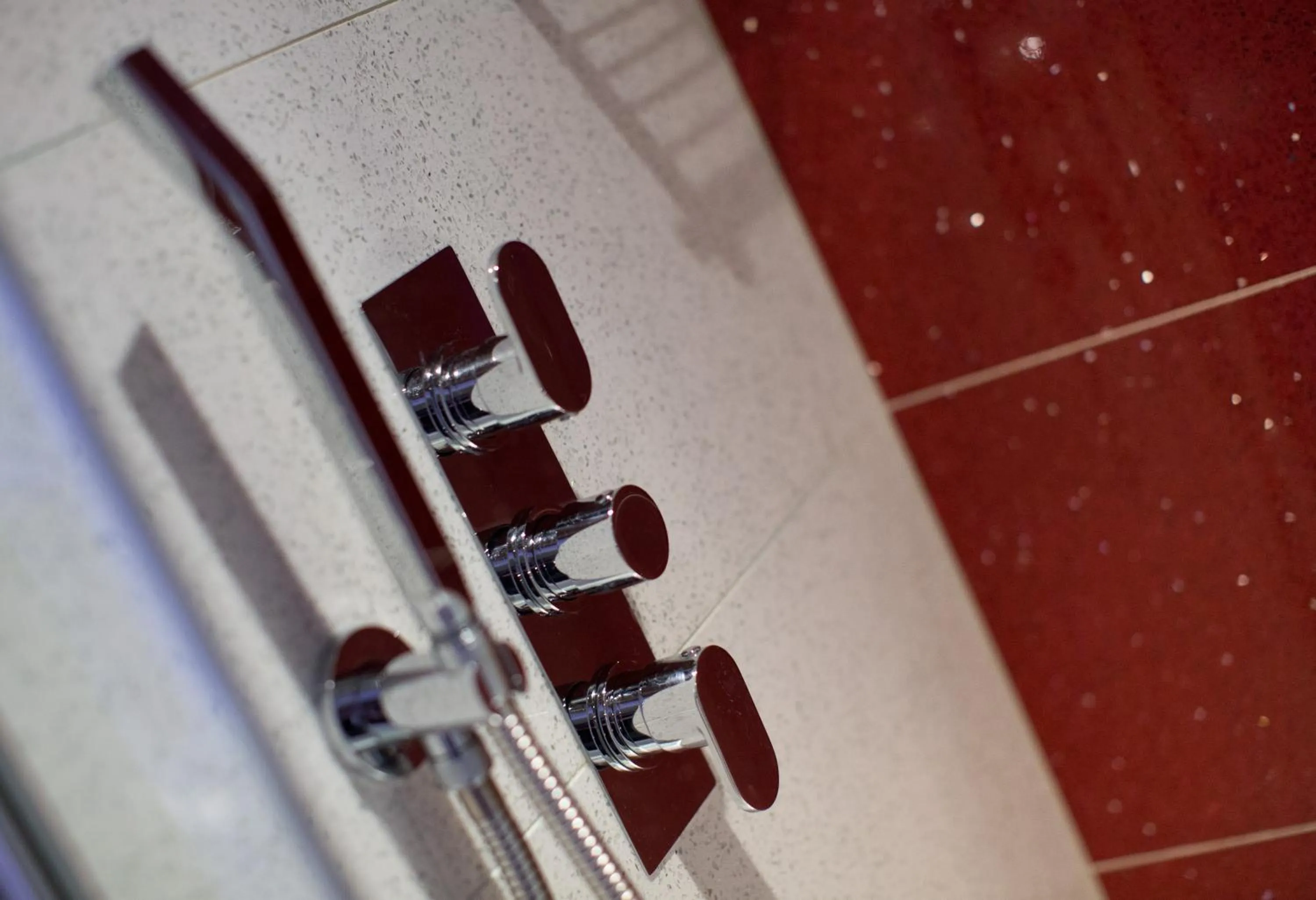 Bathroom in Henley House Hotel