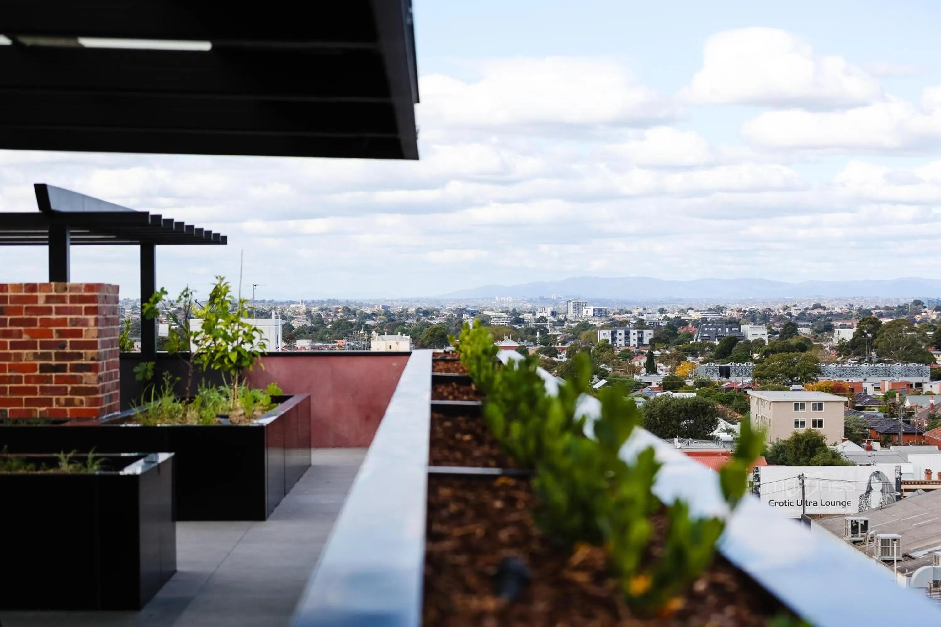 Property building in Rambla at Solarino House