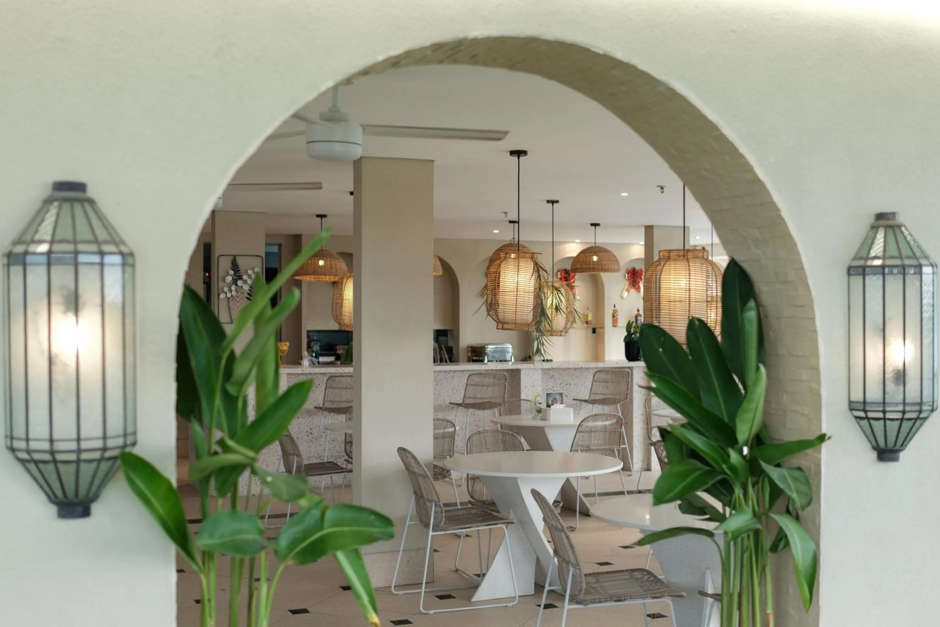 Restaurant/places to eat in Aster Apartment Bali
