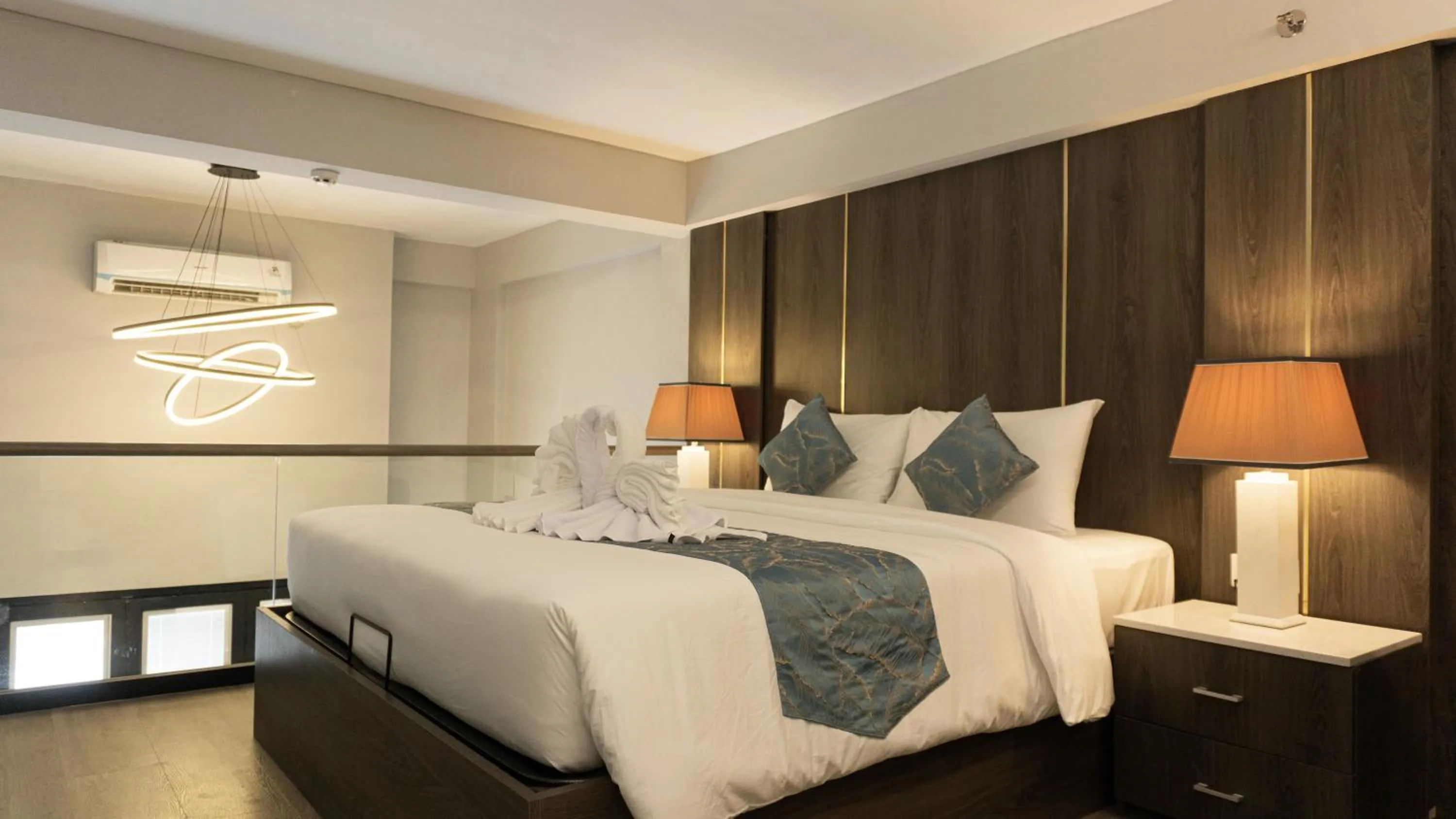 Bedroom, Bed in Aster Apartment Bali