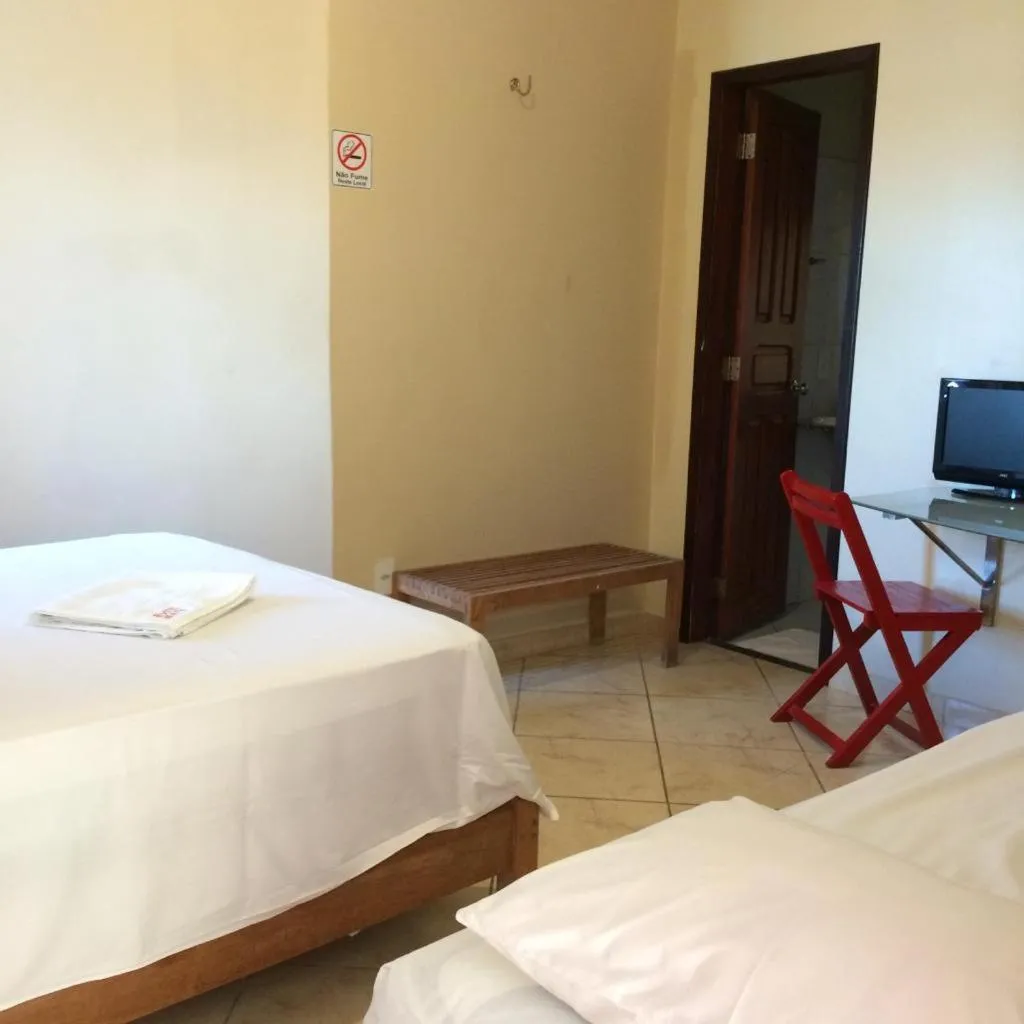Bed in Hana Praia Hotel
