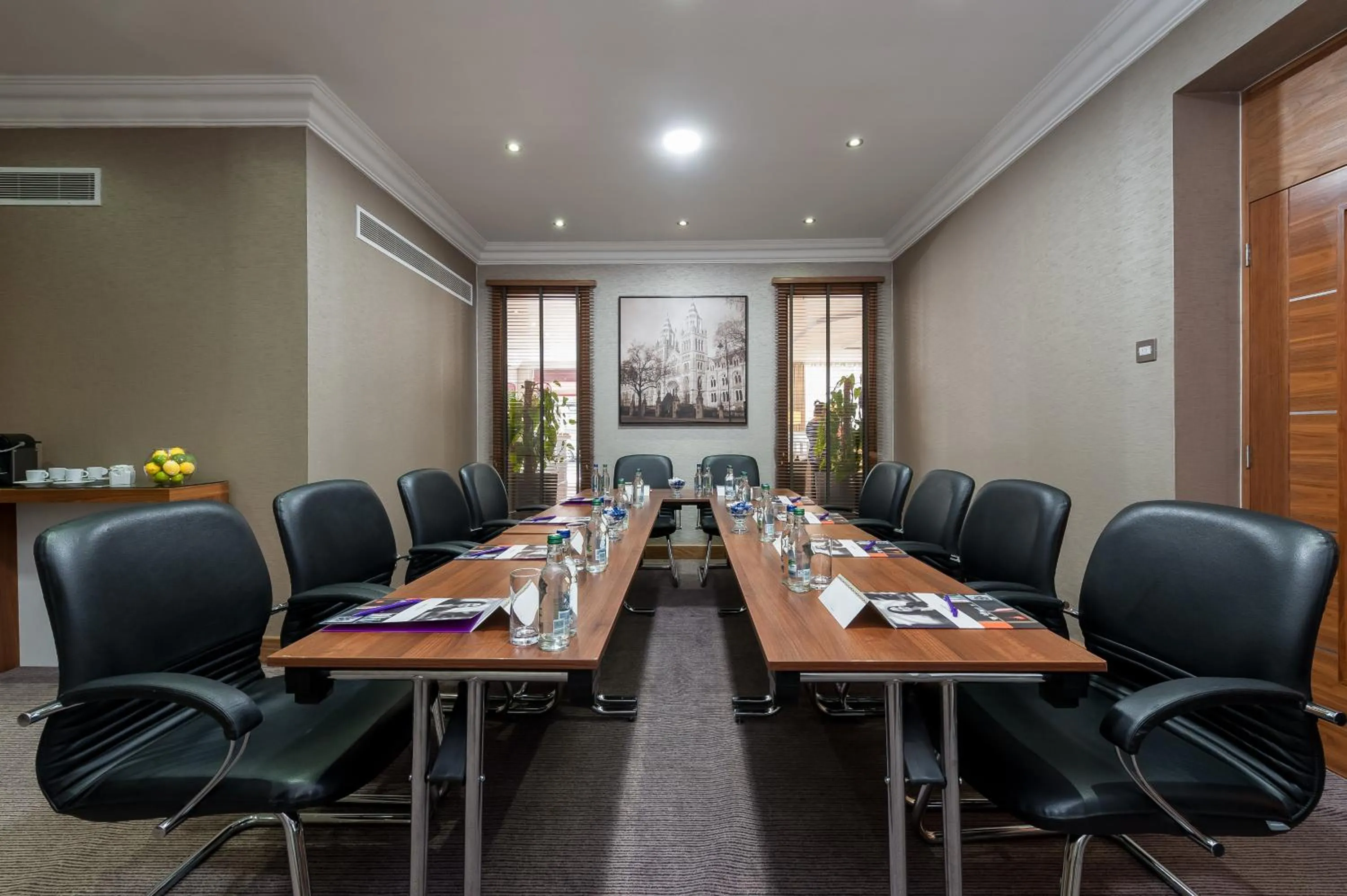 Business facilities in Mercure London Kensington Hotel
