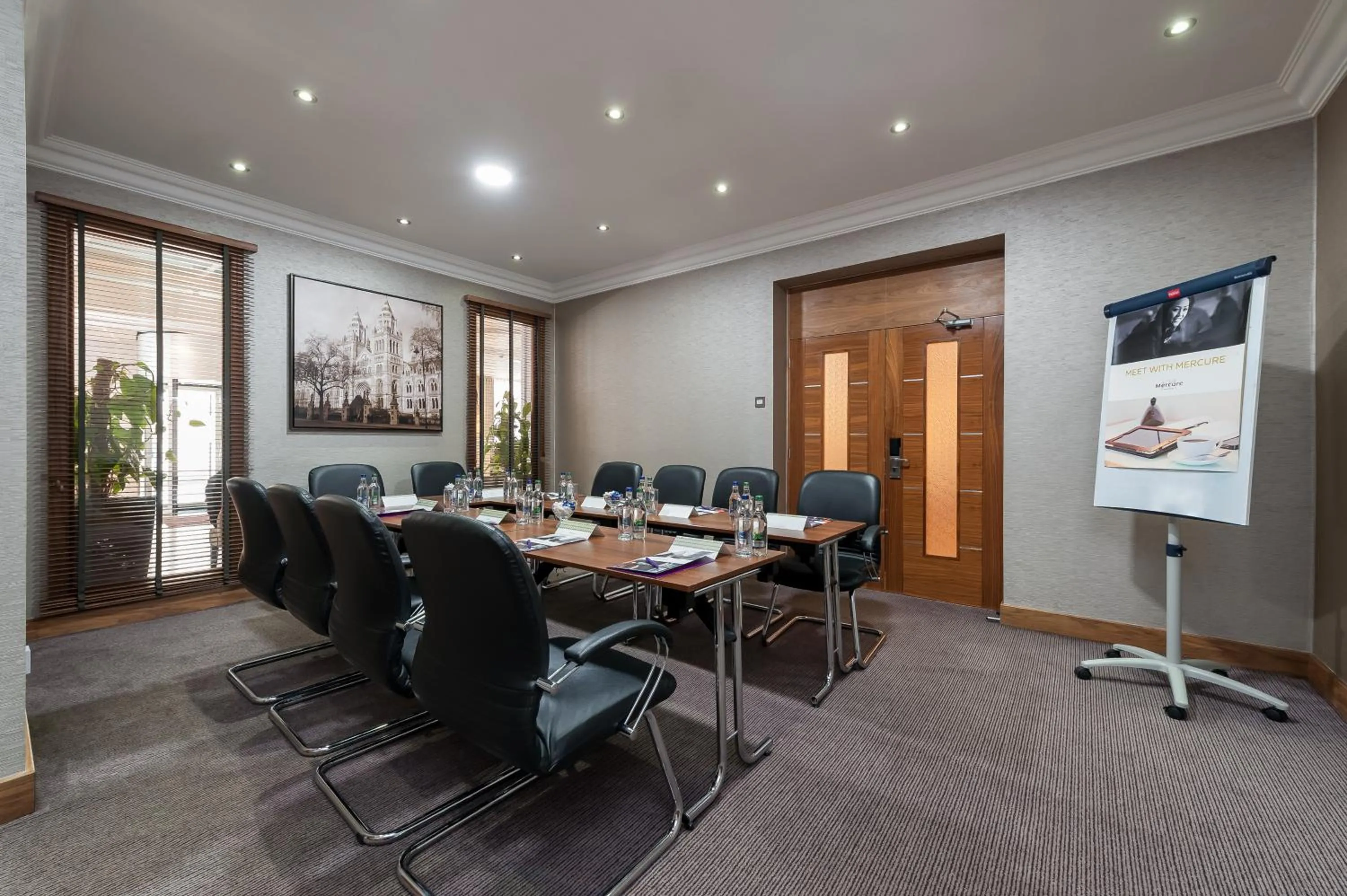 Business facilities in Mercure London Kensington Hotel
