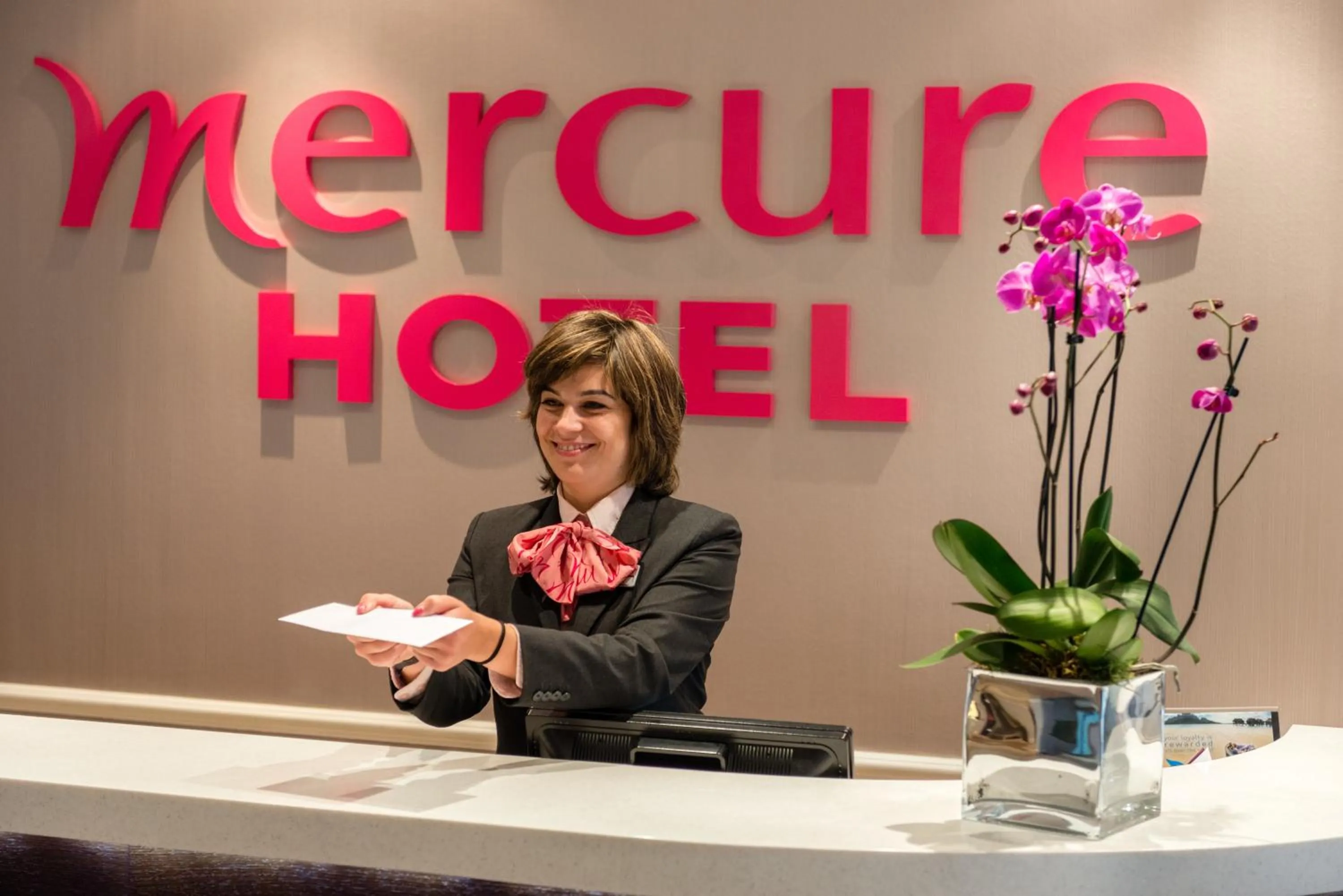 Staff, Lobby/Reception in Mercure London Kensington Hotel