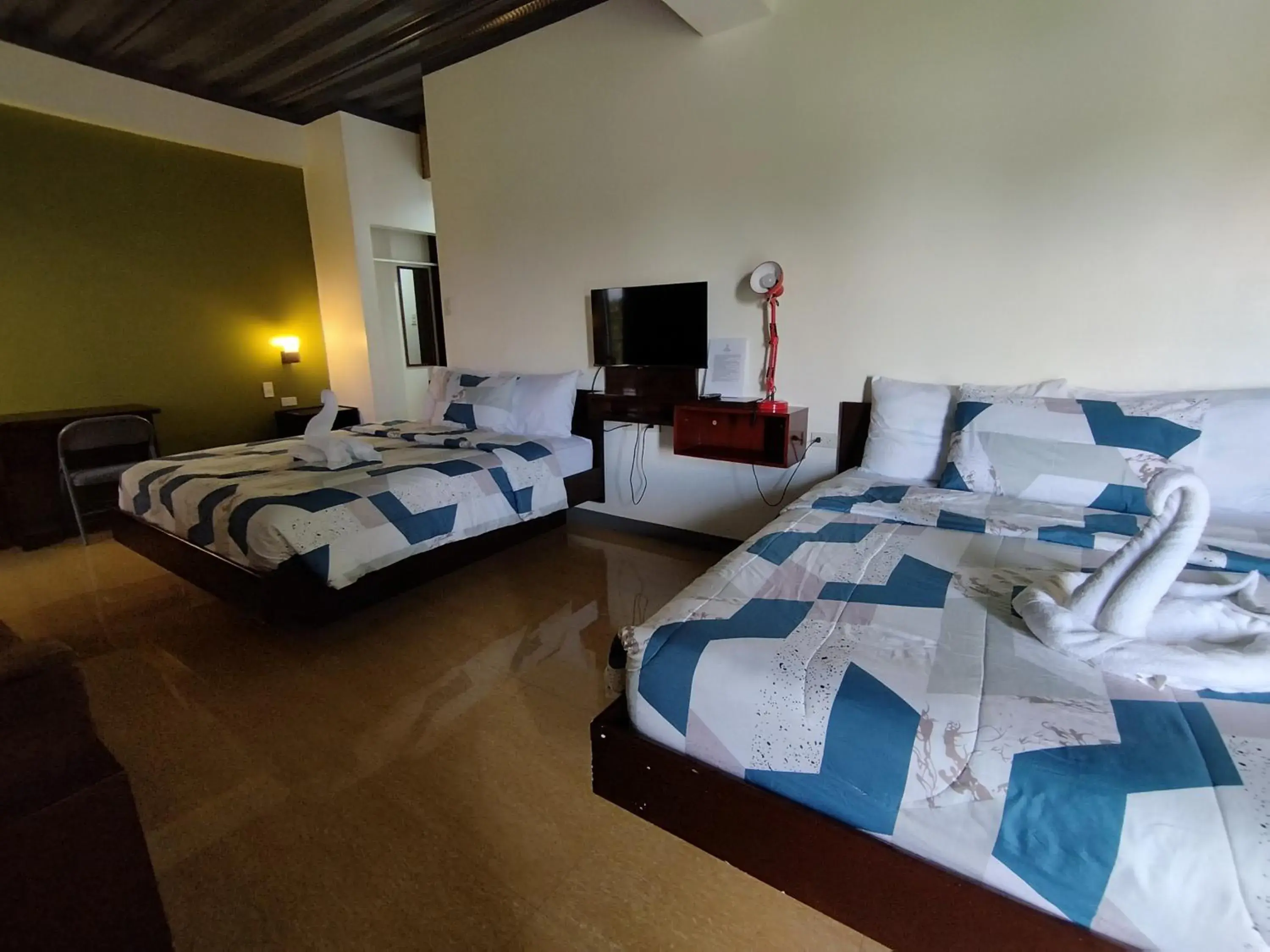 Bed in RedDoorz @ LQJ Hotel Old Buswang Kalibo Bed in RedDoorz @ LQJ Hotel Old Buswang Kalibo