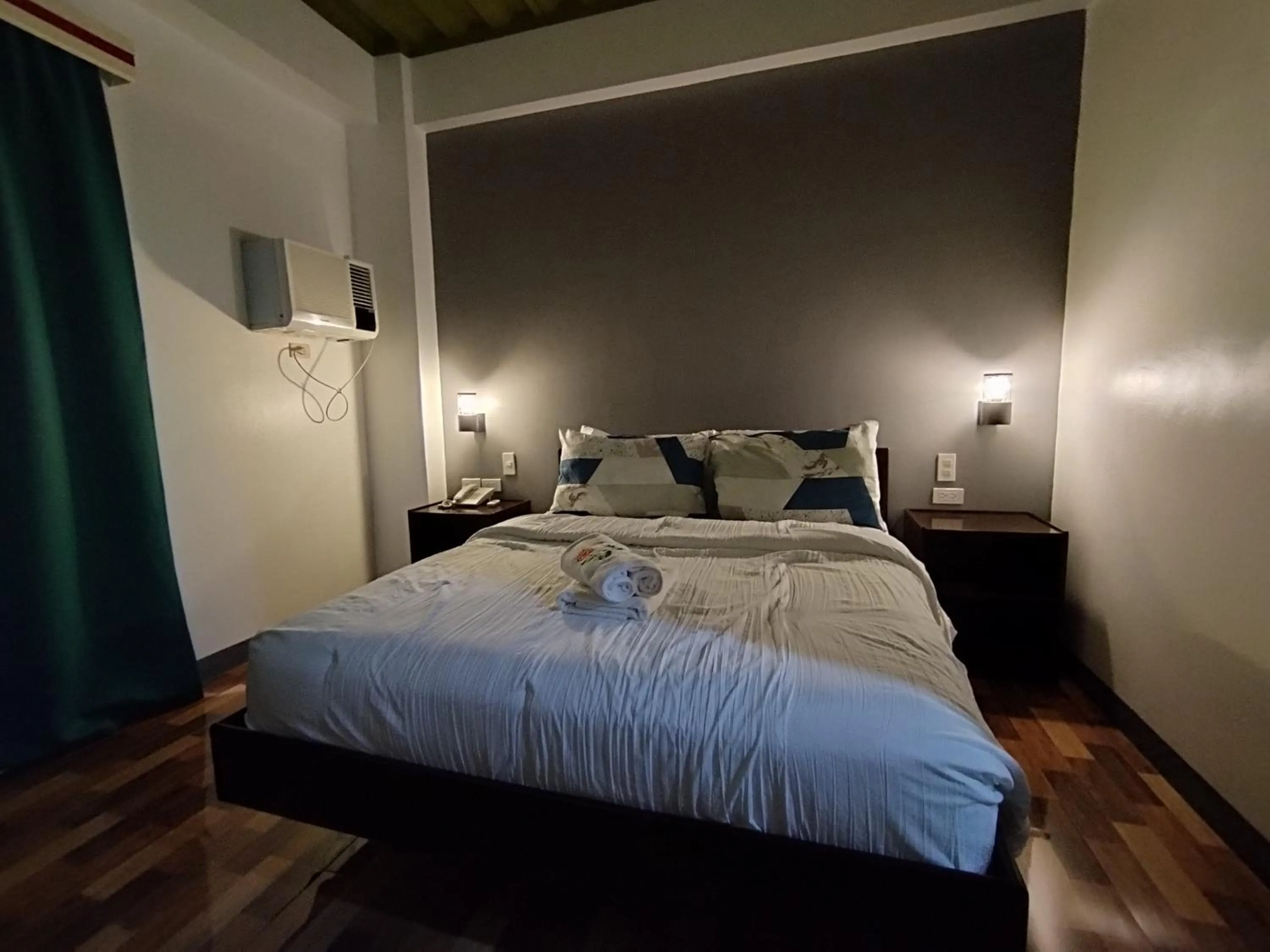 Bedroom, Bed in RedDoorz @ LQJ Hotel Old Buswang Kalibo