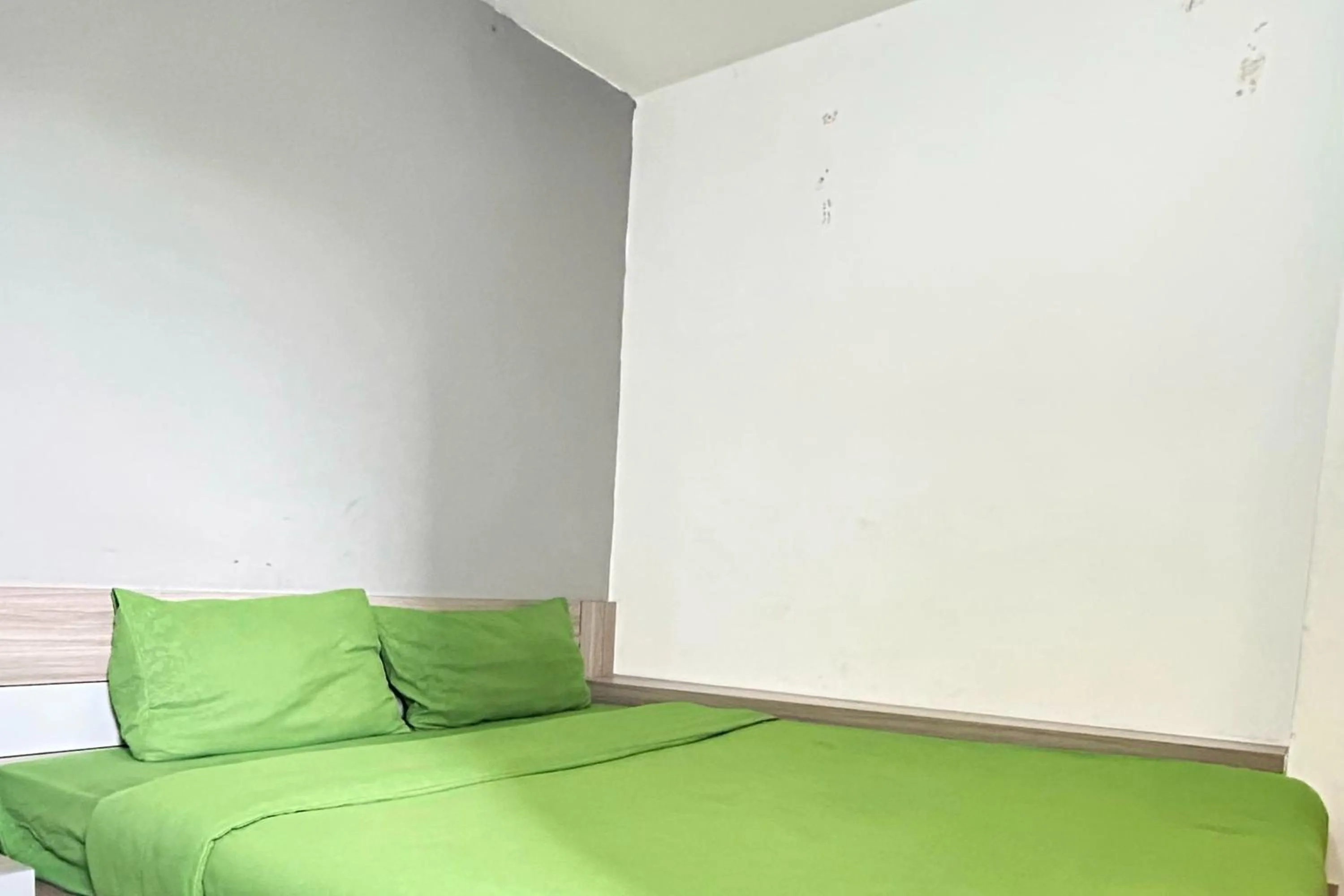 Bed in Barata Home Aeropolis