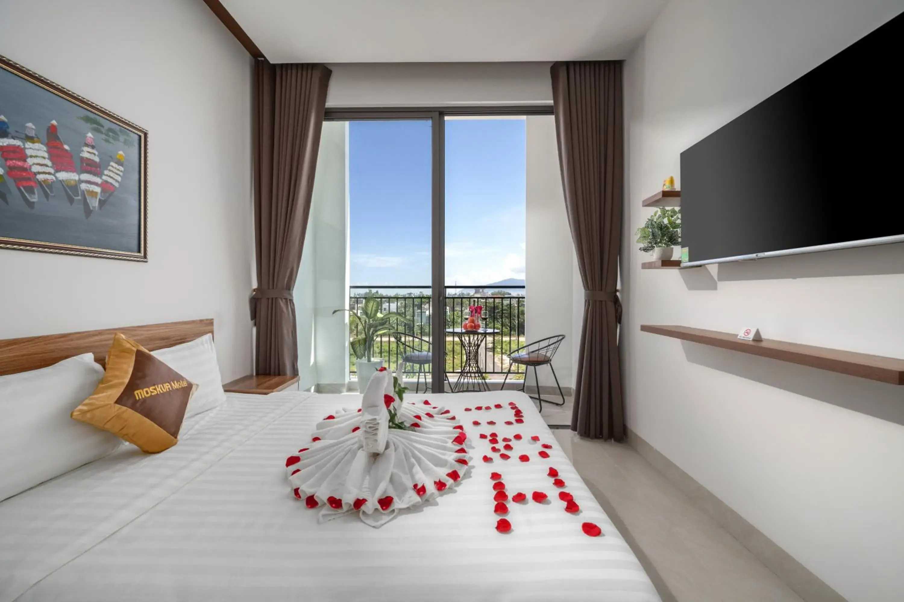 Balcony/Terrace, Bed in Moskva Motel & Apartment Danang Balcony/Terrace, Bed in Moskva Motel & Apartment Danang