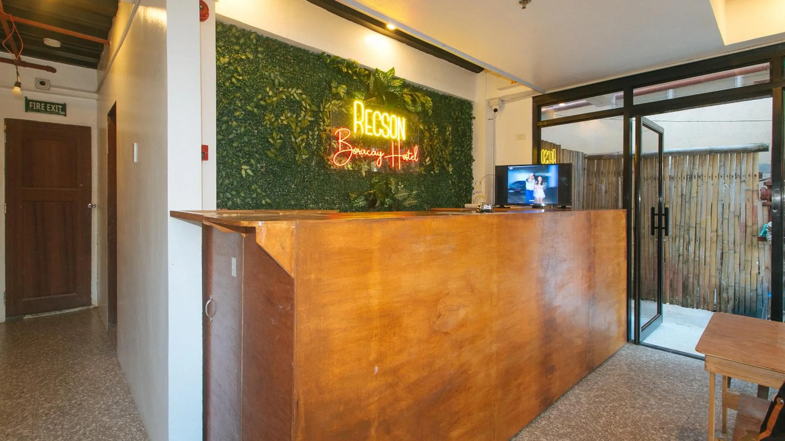 Lobby or reception in RedDoorz @ Recson Boracay Hostel