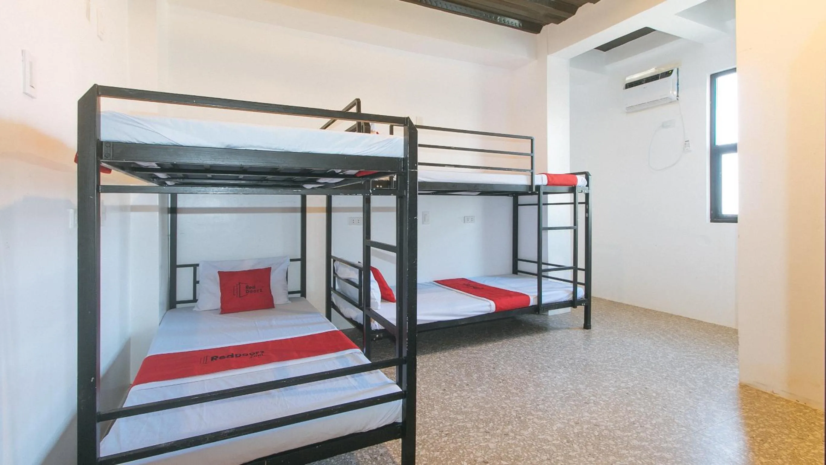 Bedroom, Bed in RedDoorz @ Recson Boracay Hostel