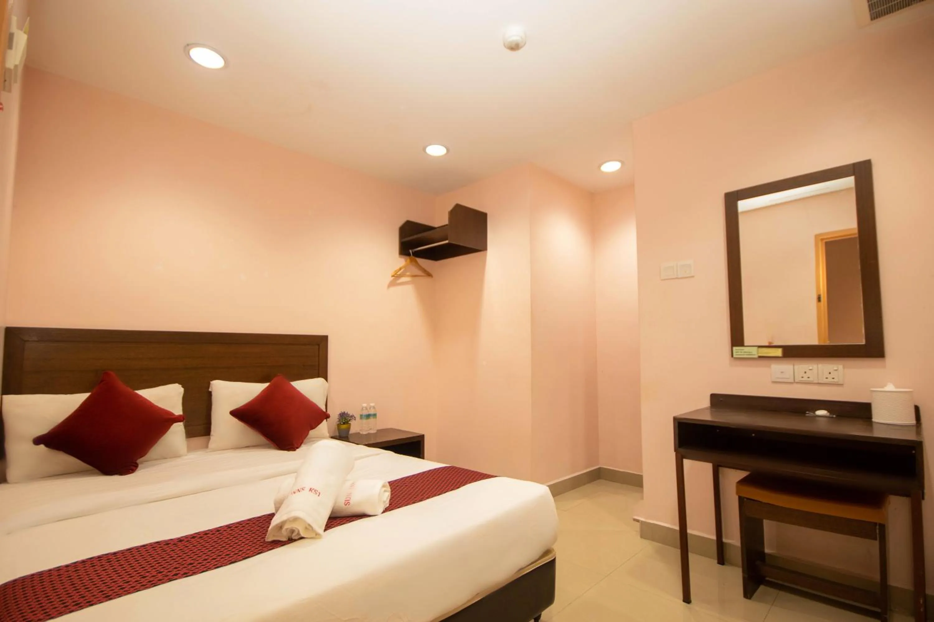 Bedroom, Bed in Sun Inns Hotel Bestari Jaya